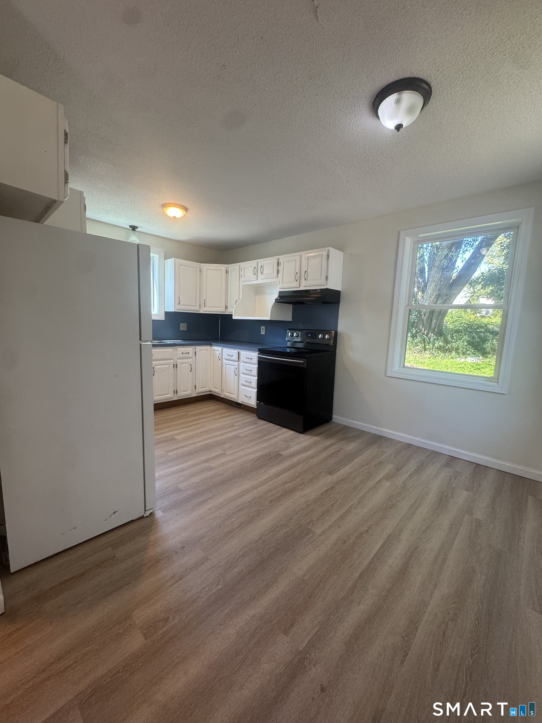 235 Lebanon Avenue Property Photo 10