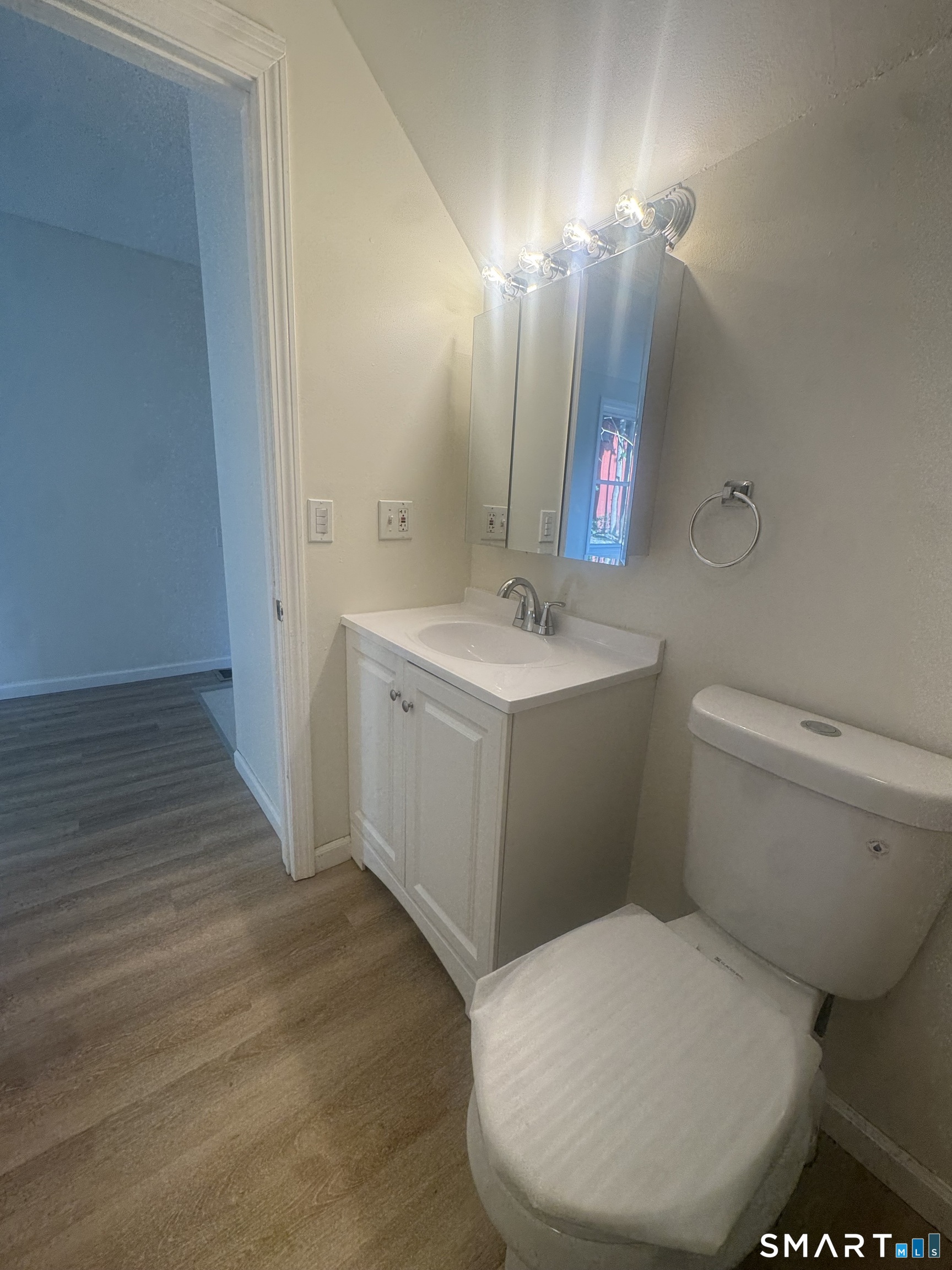 235 Lebanon Avenue Property Photo 12