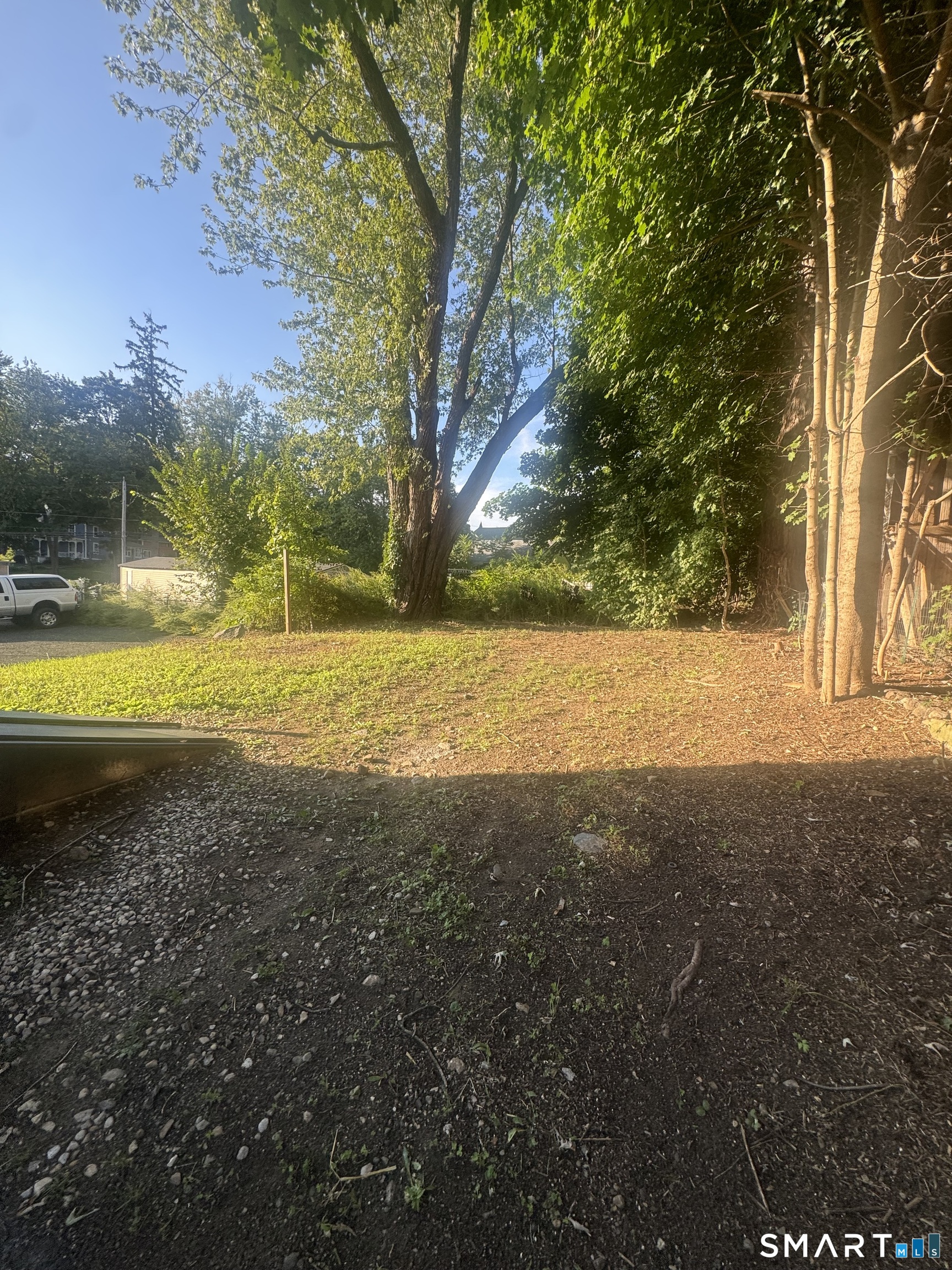 235 Lebanon Avenue Property Photo 17