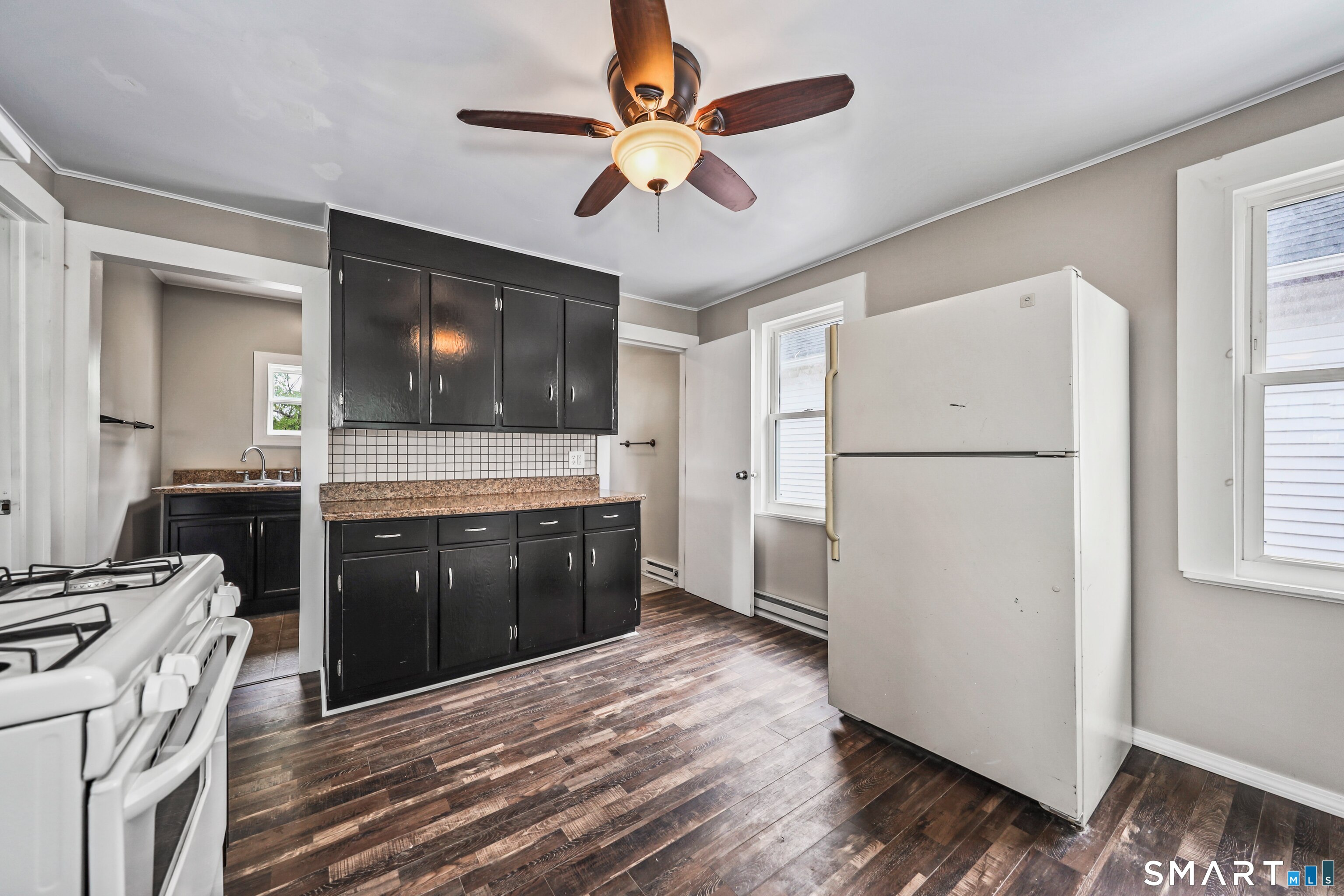 125 French Street Property Photo 11