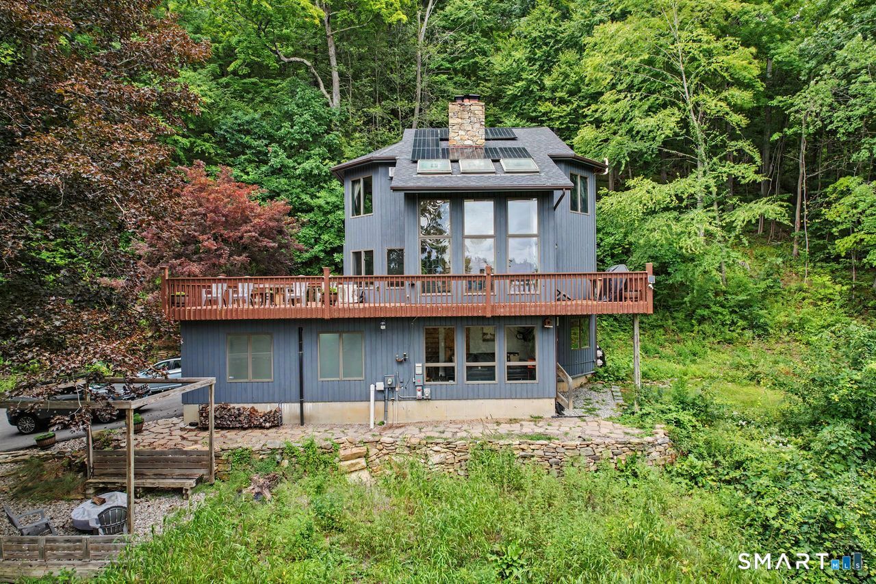 20 Mcnulty Drive Property Photo 1