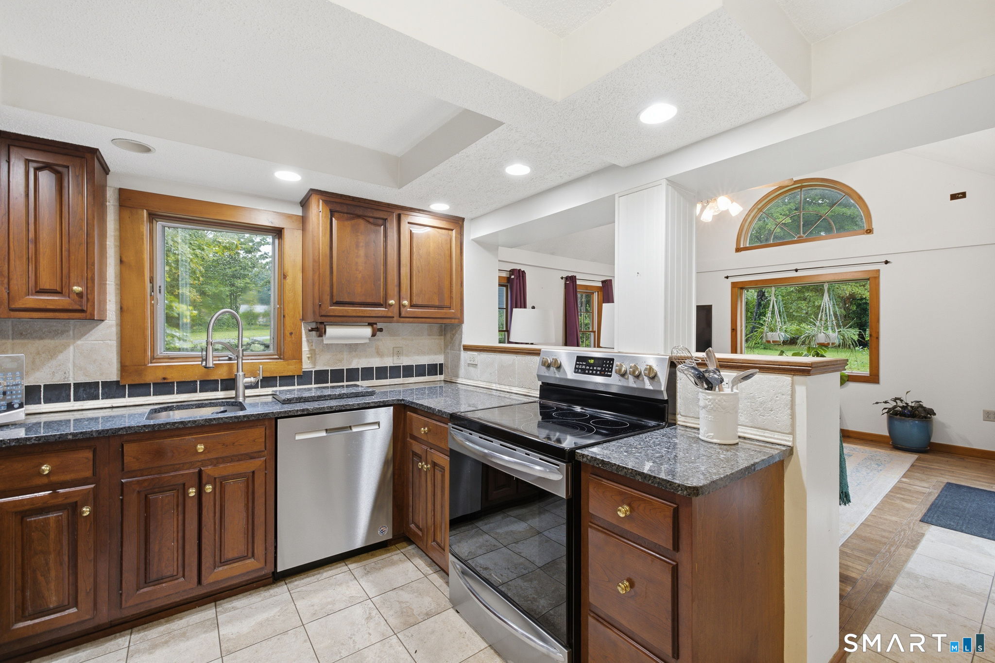 370 Levita Road Property Photo 14