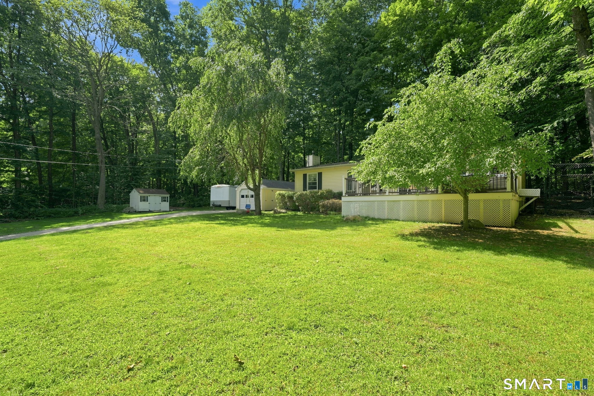 21 Deerfield Drive Property Photo 3