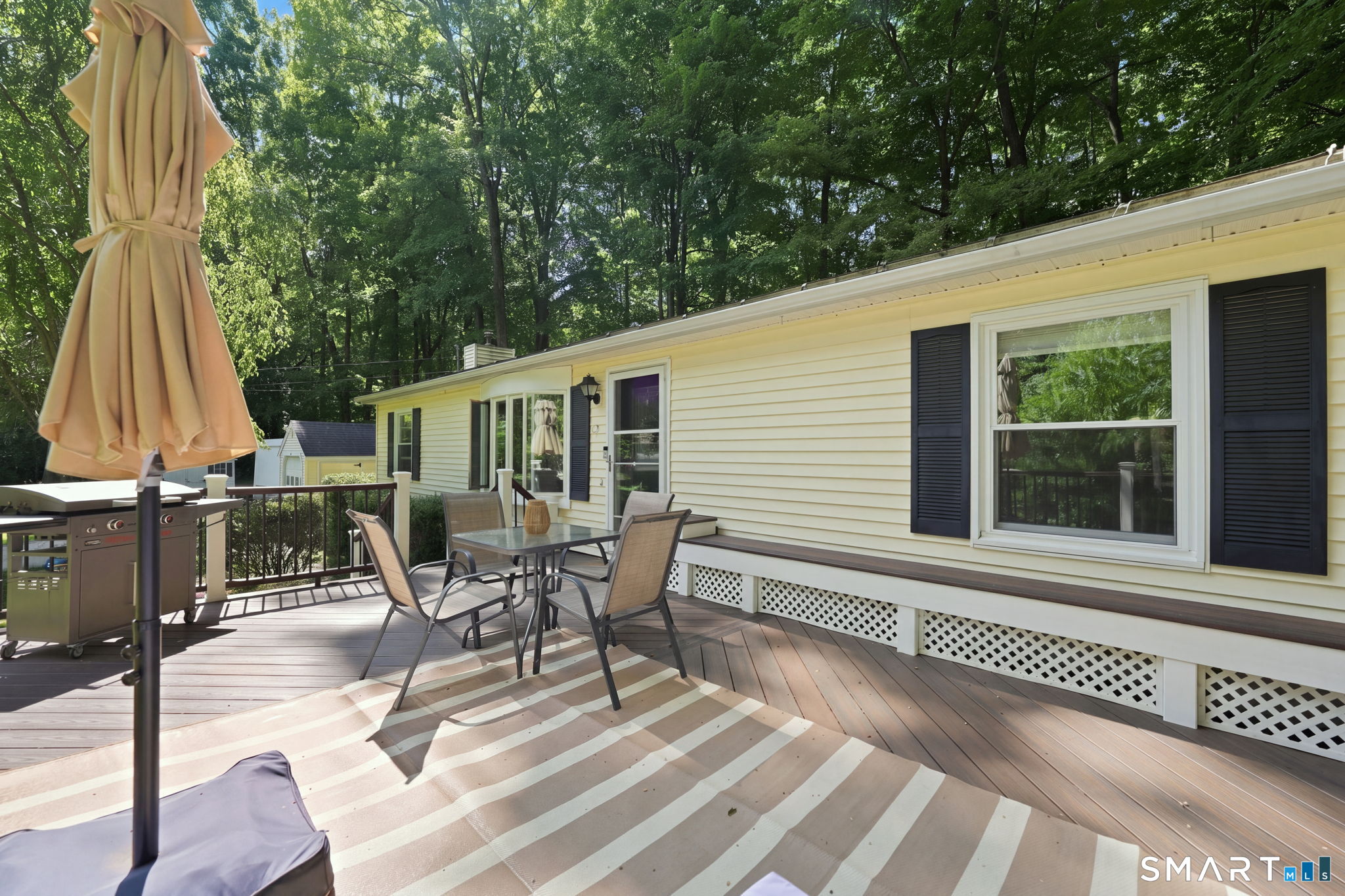 21 Deerfield Drive Property Photo 7
