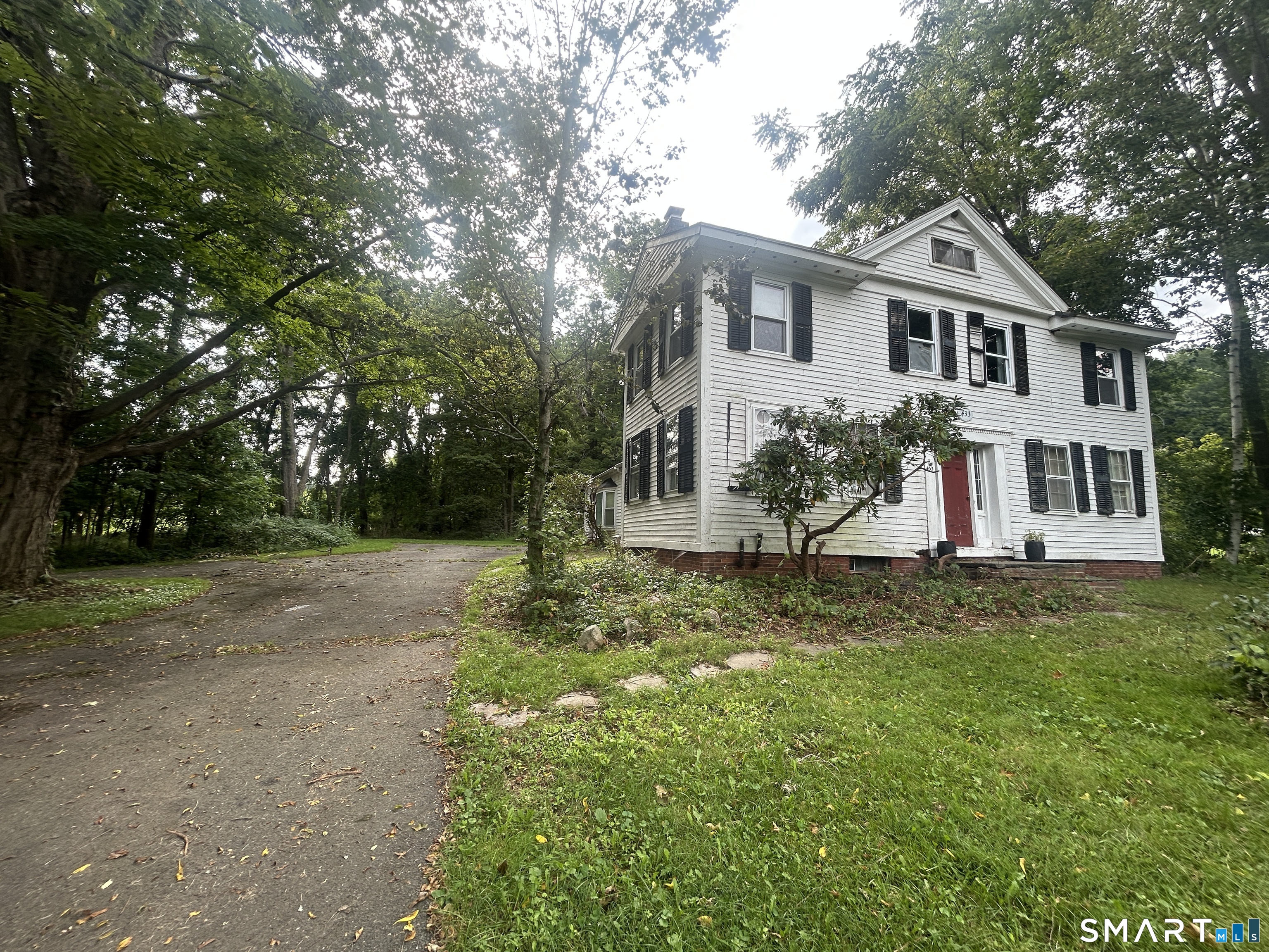 433 Simsbury Road Property Photo 1