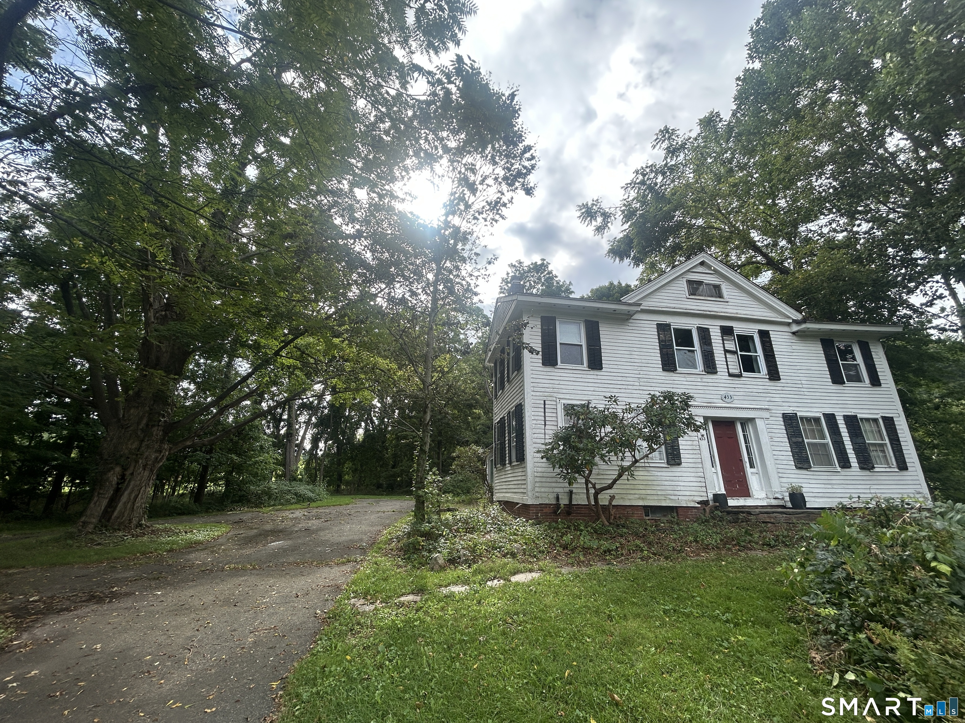433 Simsbury Road Property Photo 2