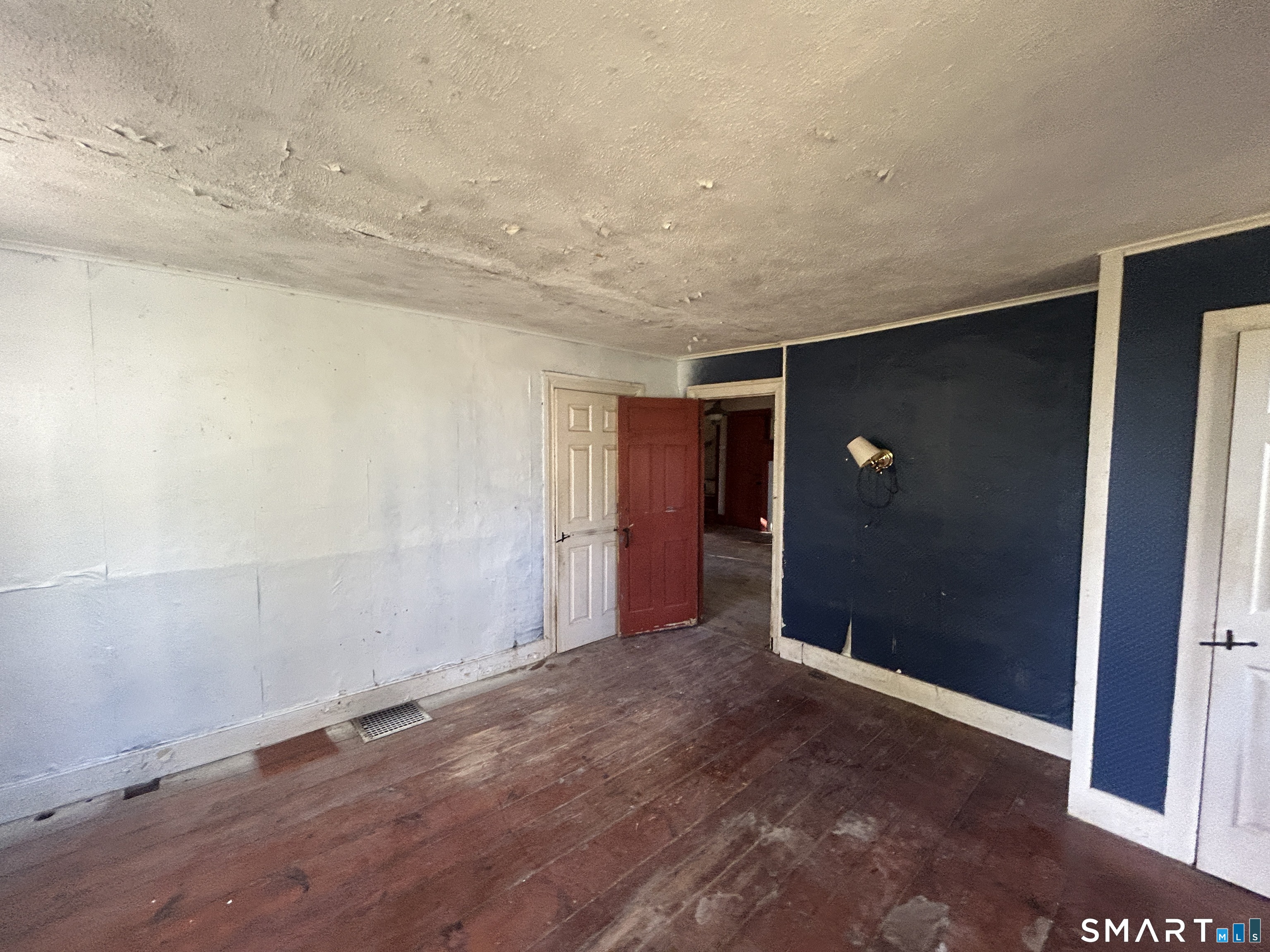 433 Simsbury Road Property Photo 12
