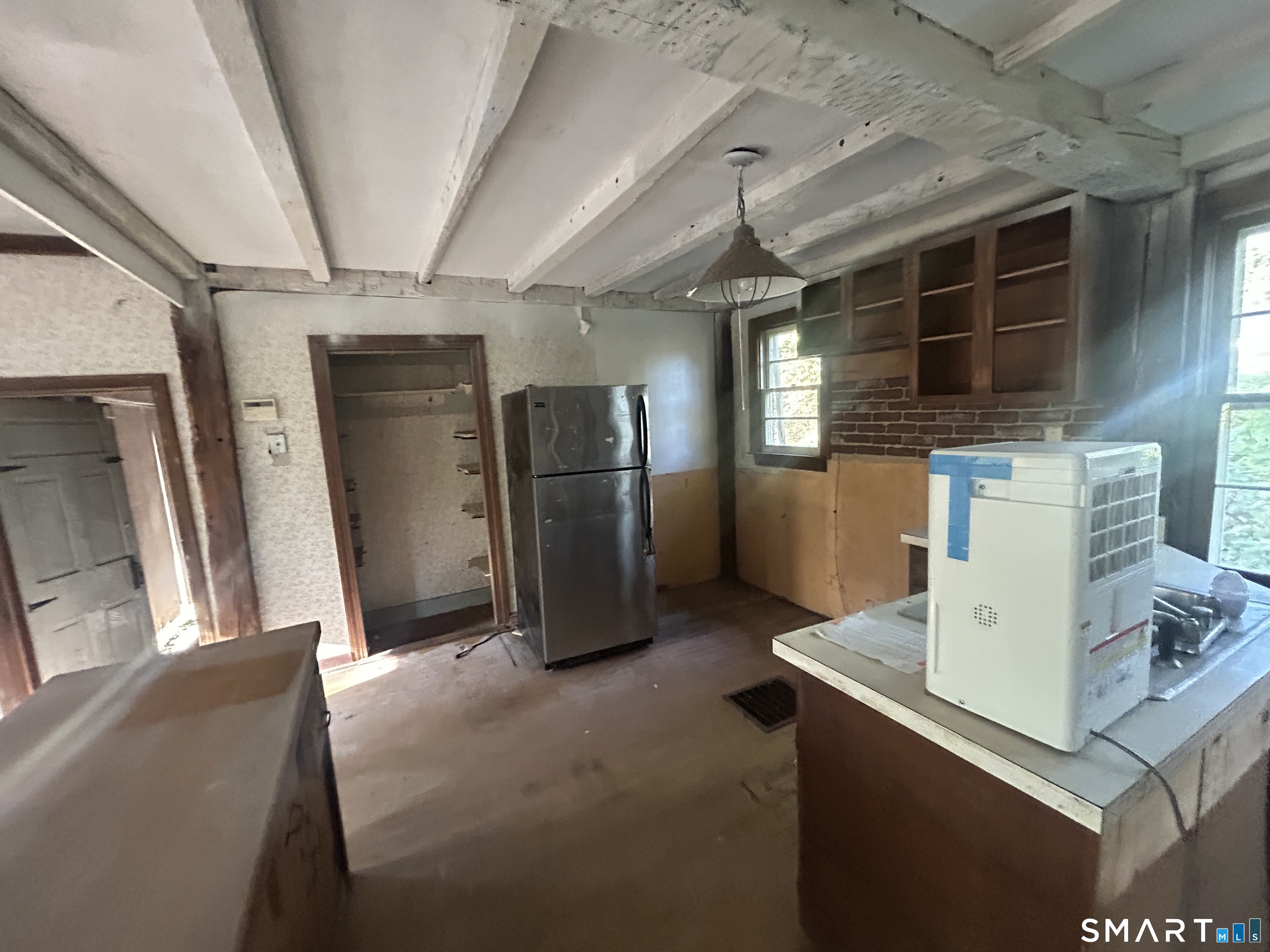 433 Simsbury Road Property Photo 17