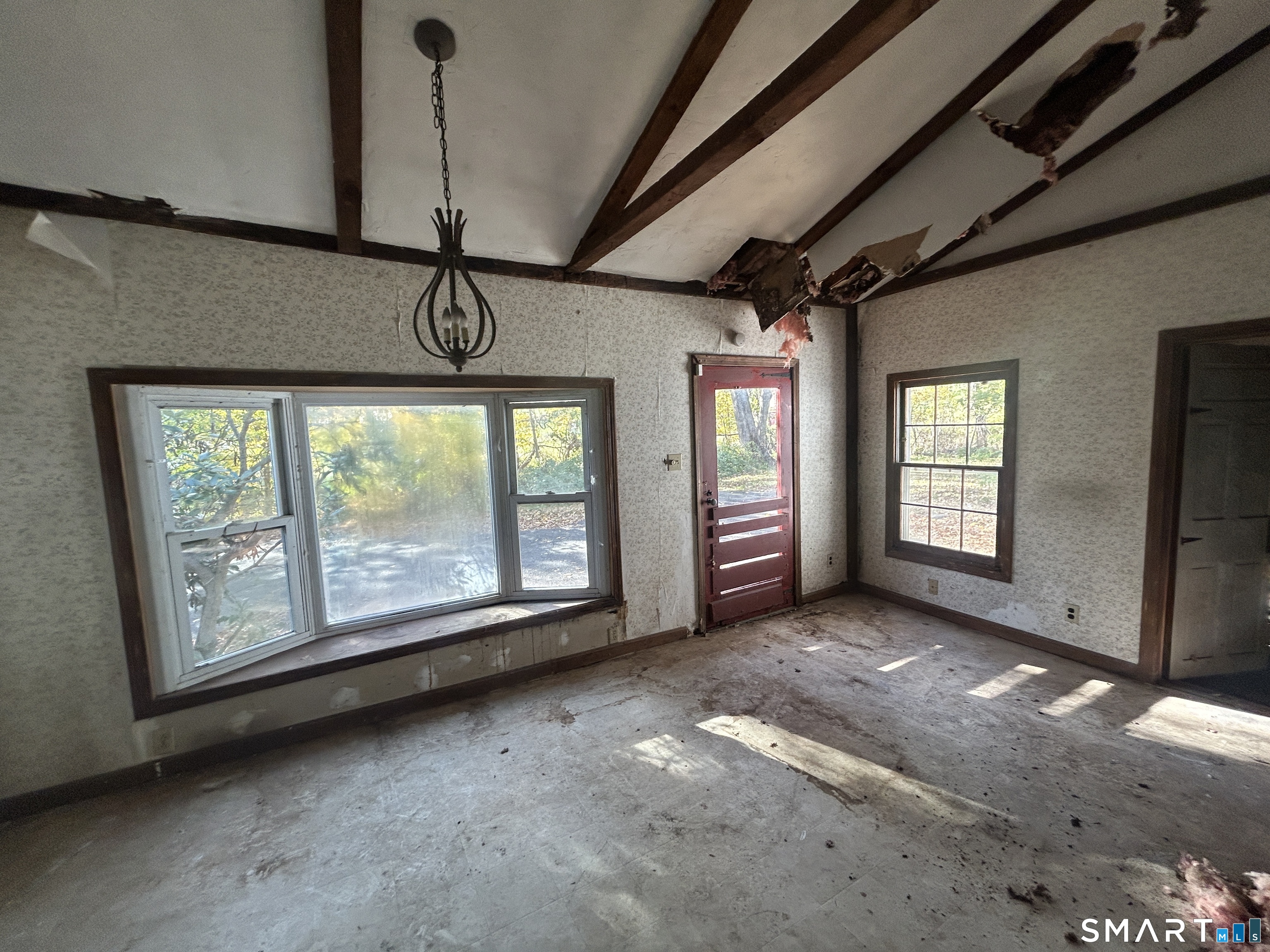 433 Simsbury Road Property Photo 18