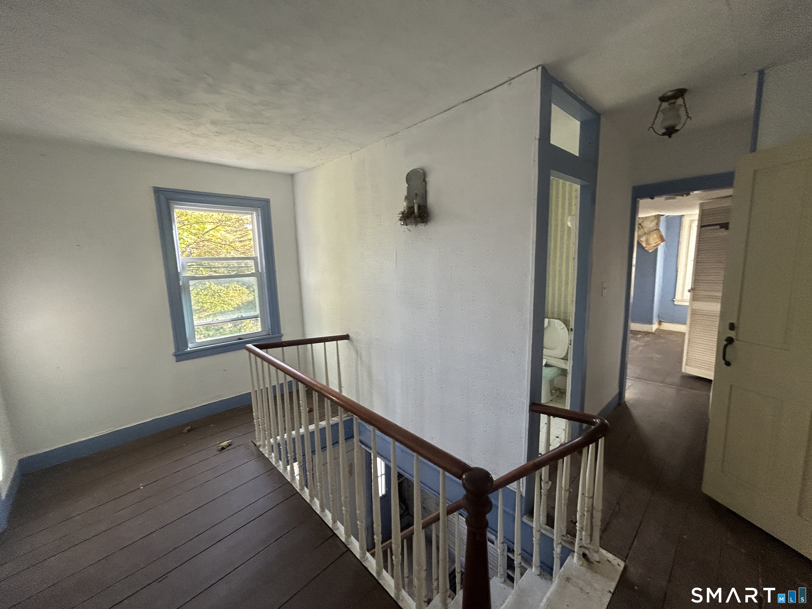 433 Simsbury Road Property Photo 21