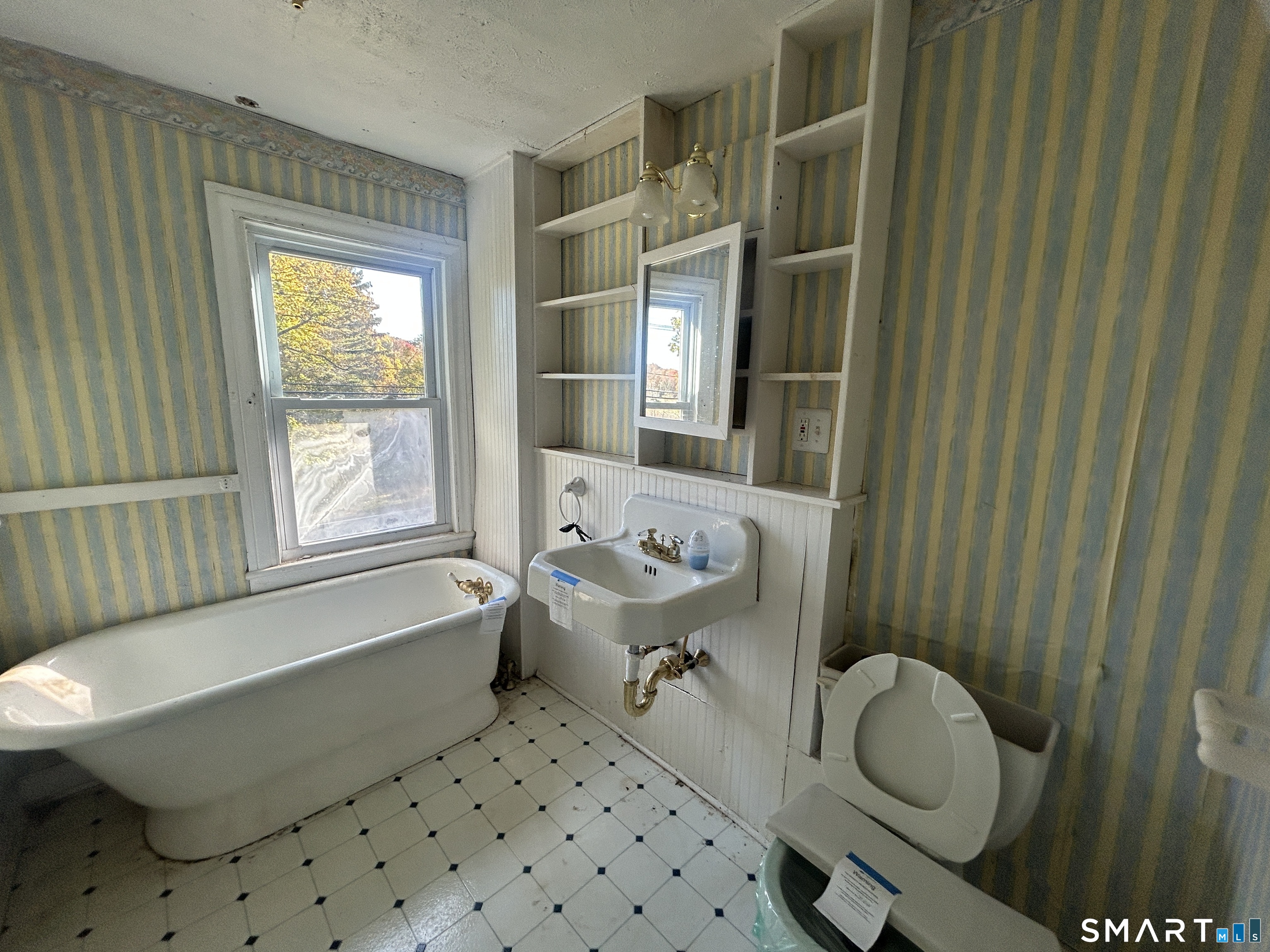 433 Simsbury Road Property Photo 24