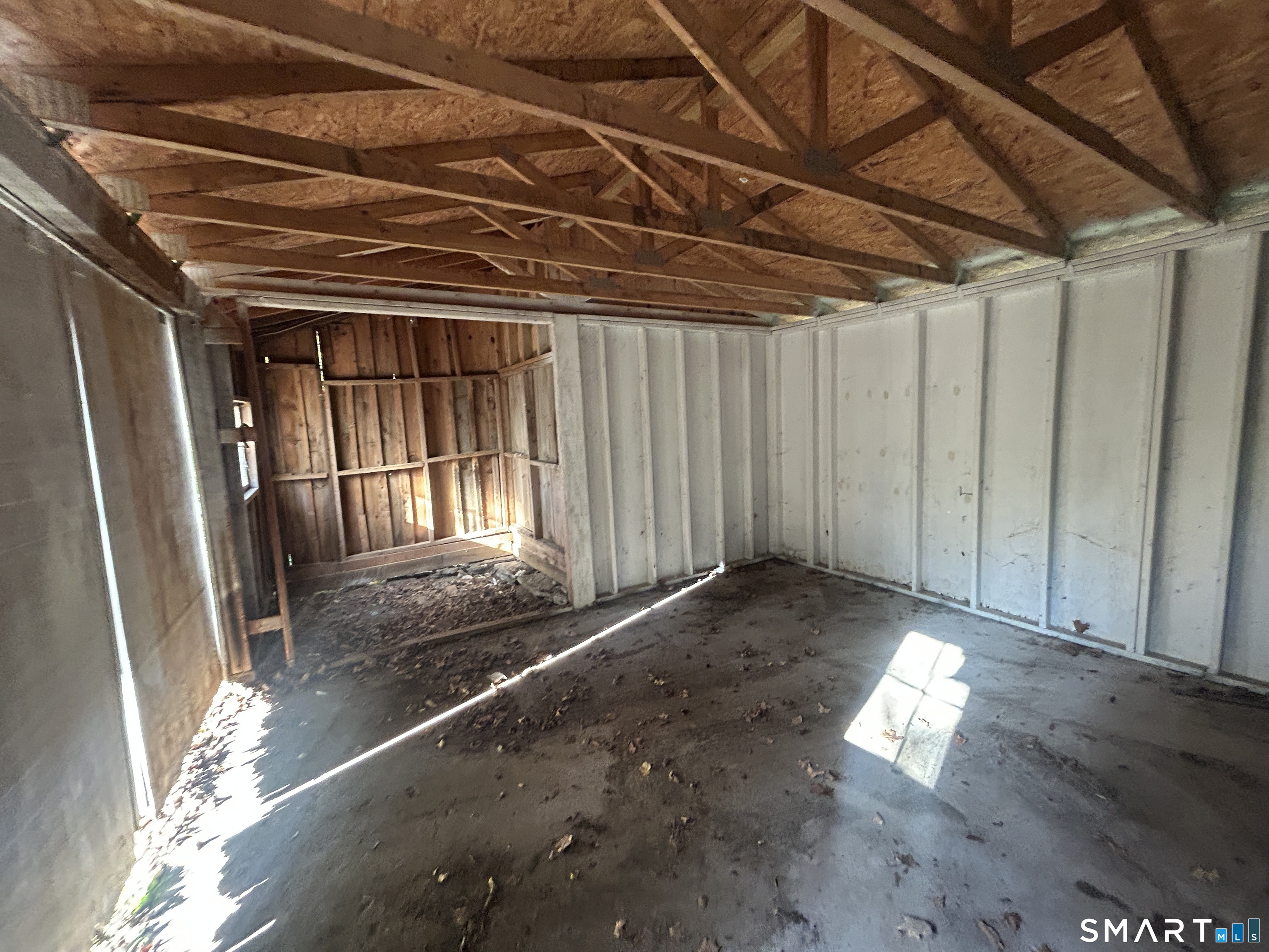 433 Simsbury Road Property Photo 33