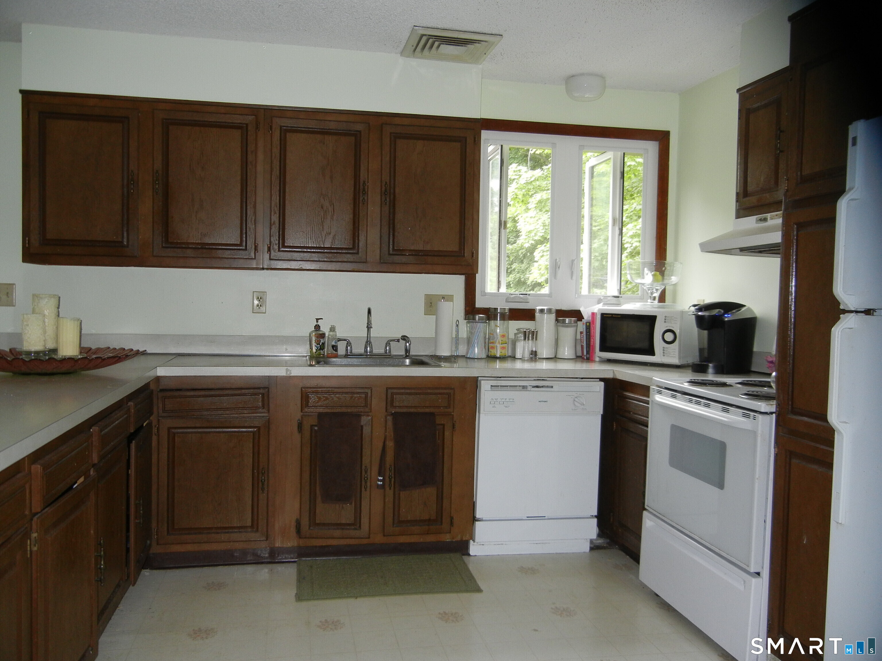 32 Cherry B Street Property Photo 9
