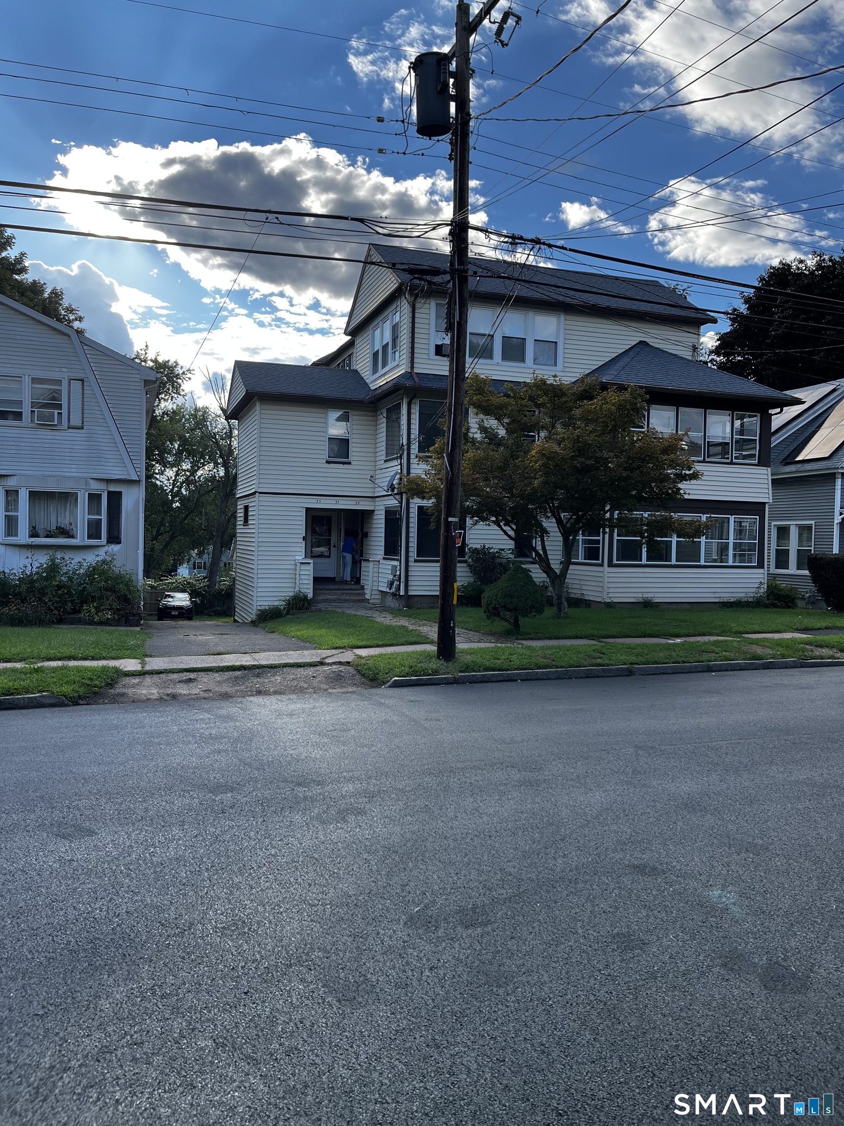 33-37 Francis Street Property Photo 2