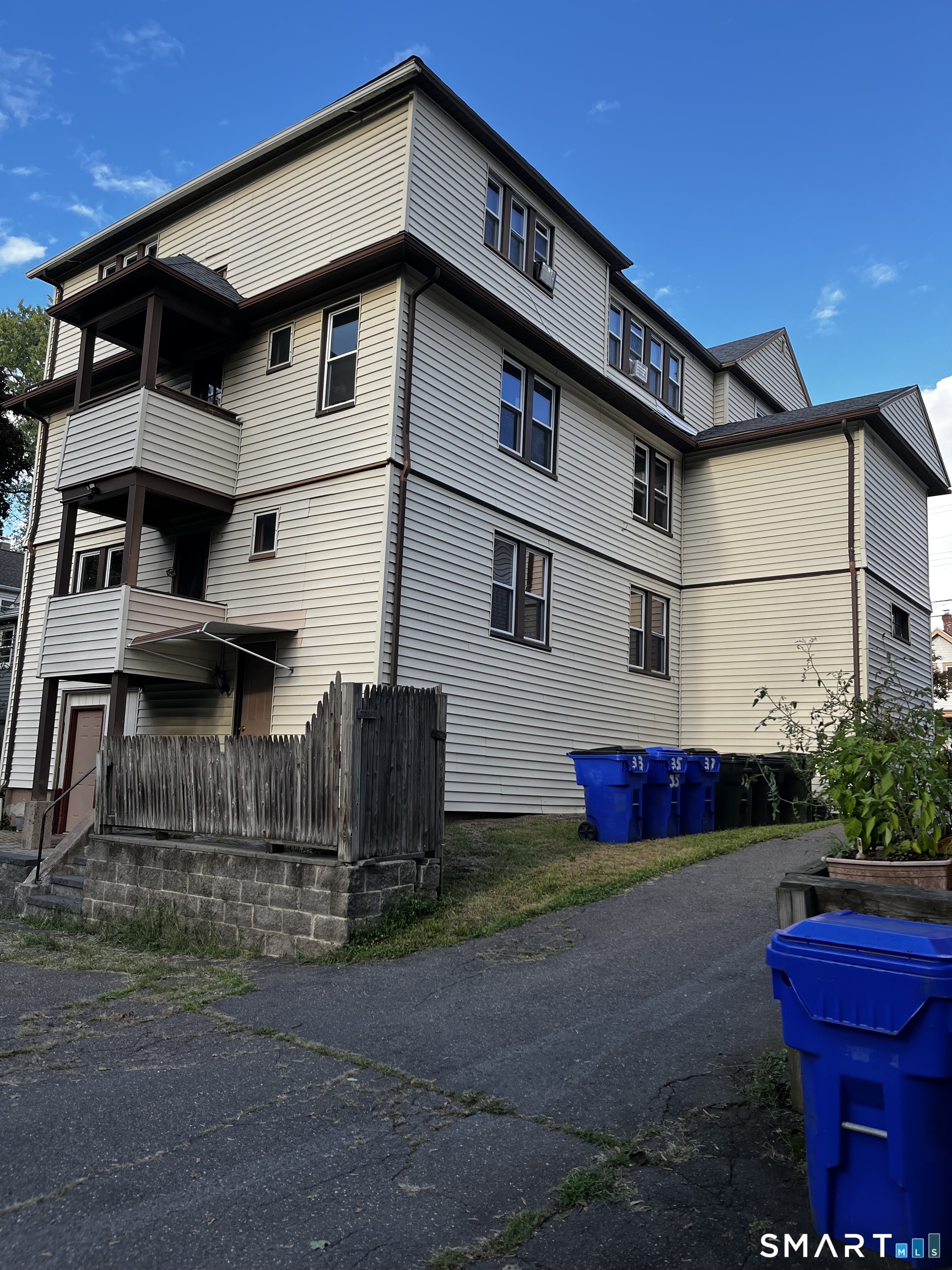 33-37 Francis Street Property Photo 17