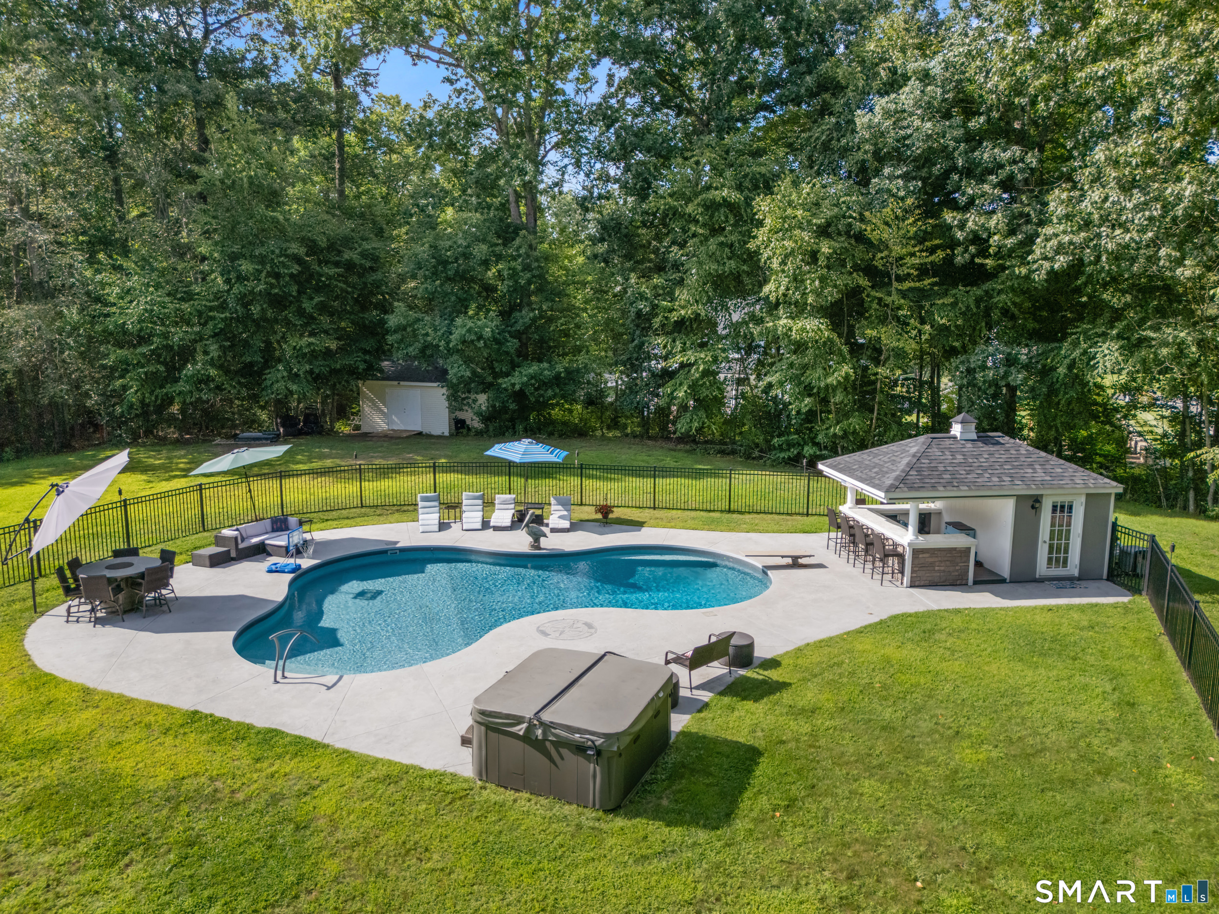 211 Cooper Hill Road Property Photo 3