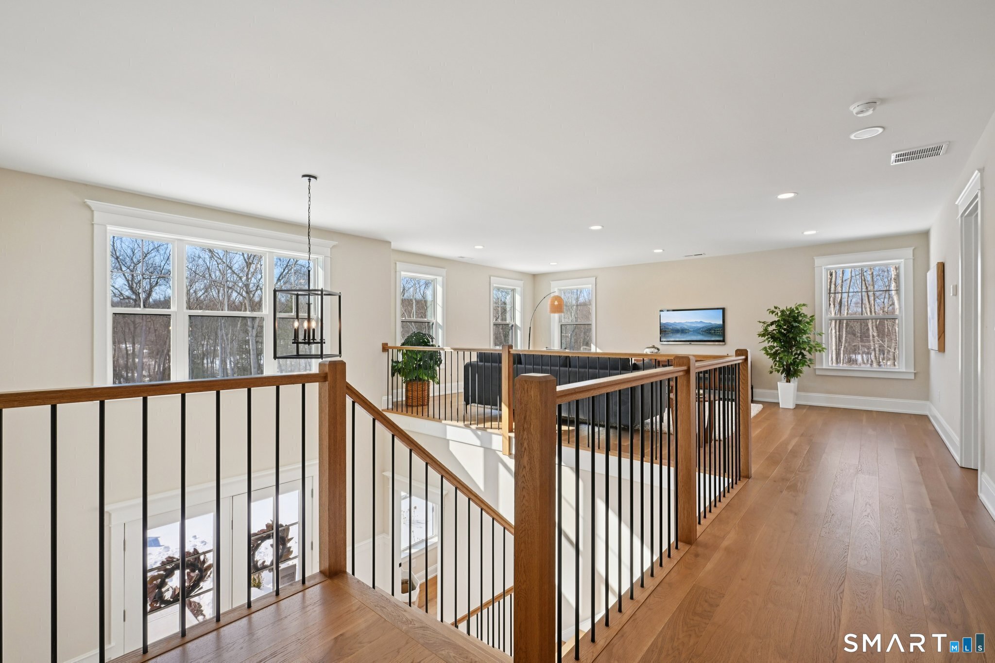 1 Twin Valley Road Property Photo 18