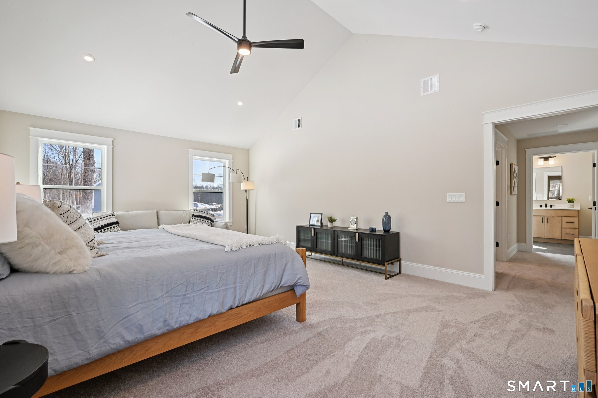 1 Twin Valley Road Property Photo 31