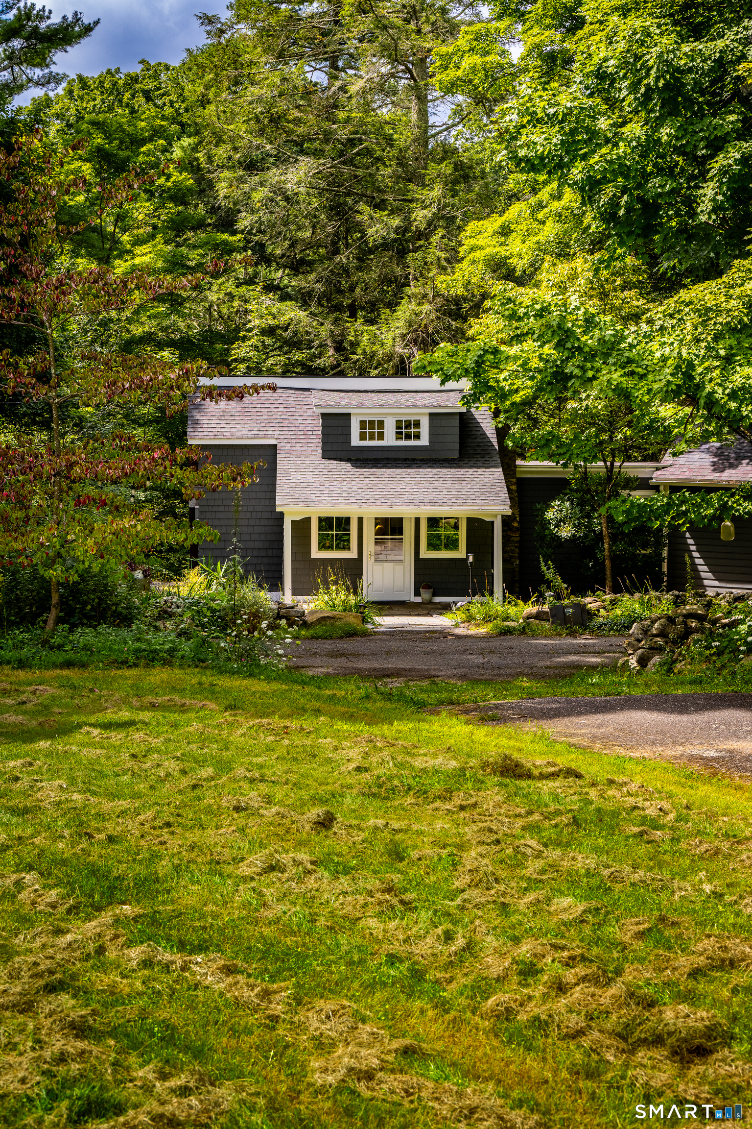 55 Essex Hill Road Property Photo 3