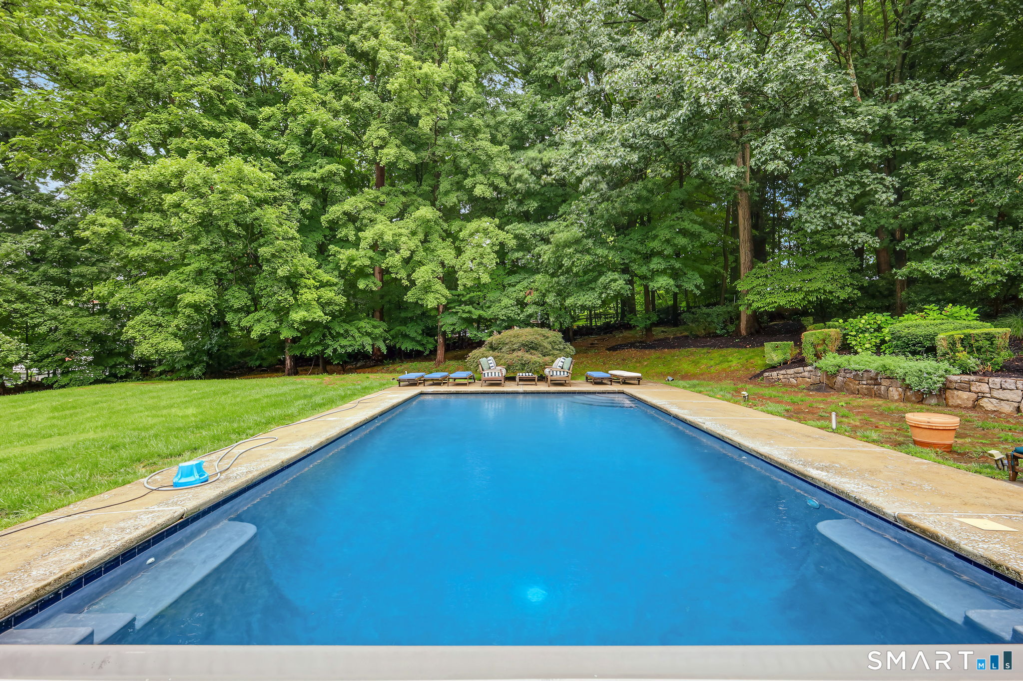 97 Brookhollow Lane Property Photo 33
