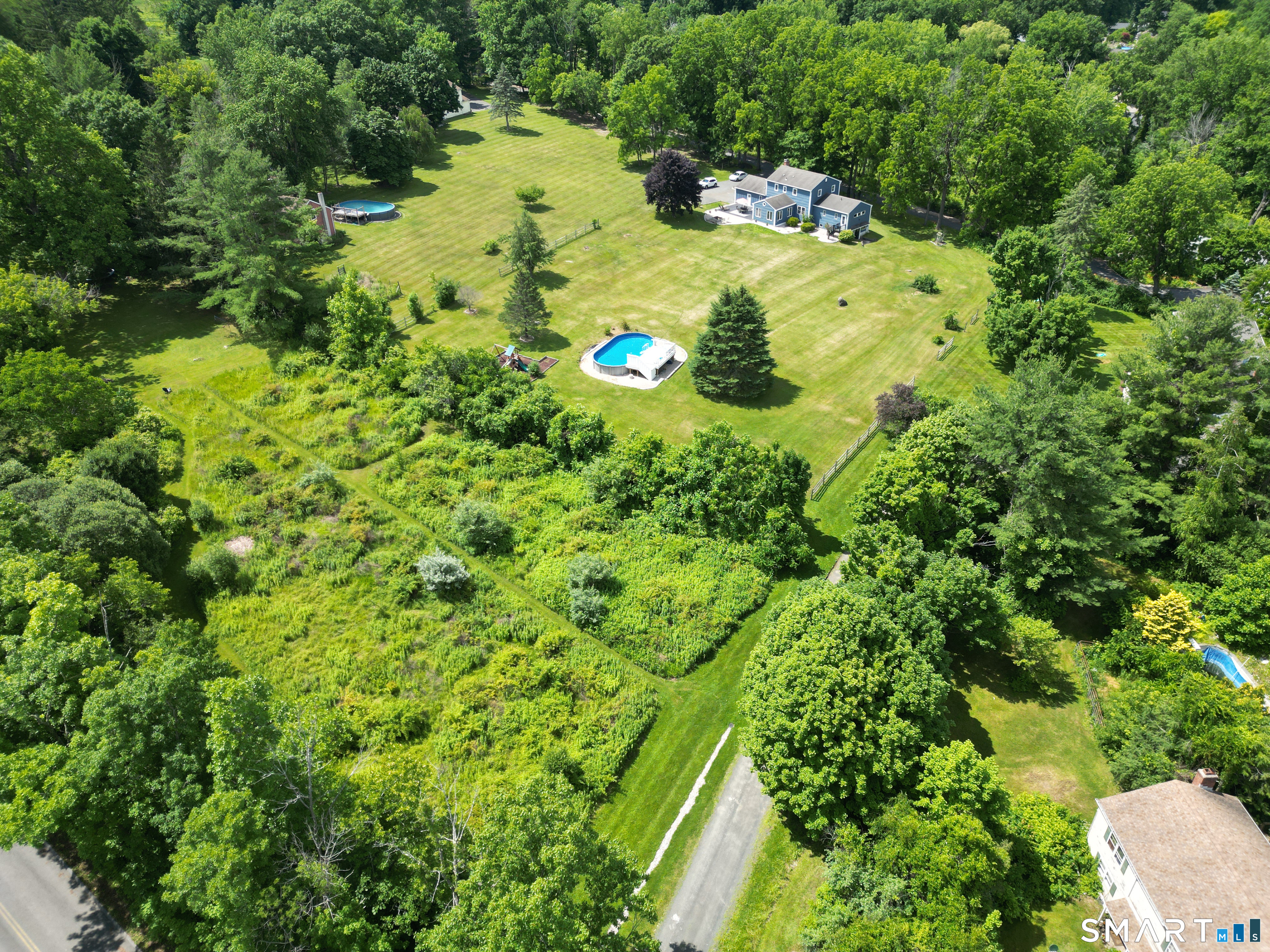 277 Chestnut Land Road Property Photo 2