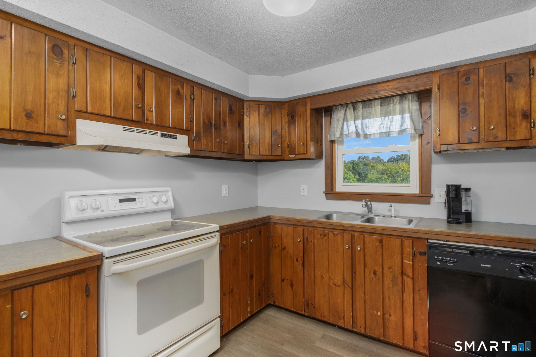40 Fitts Road Property Photo 10