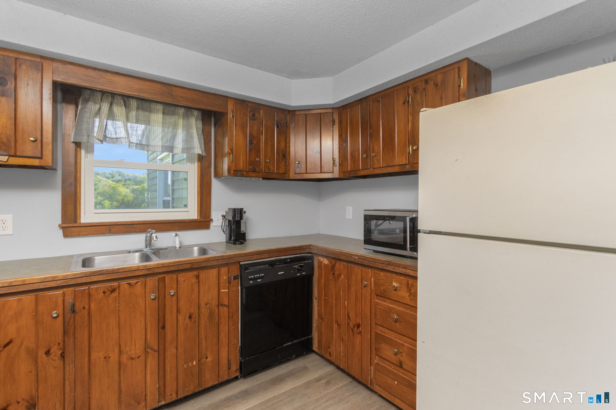 40 Fitts Road Property Photo 11