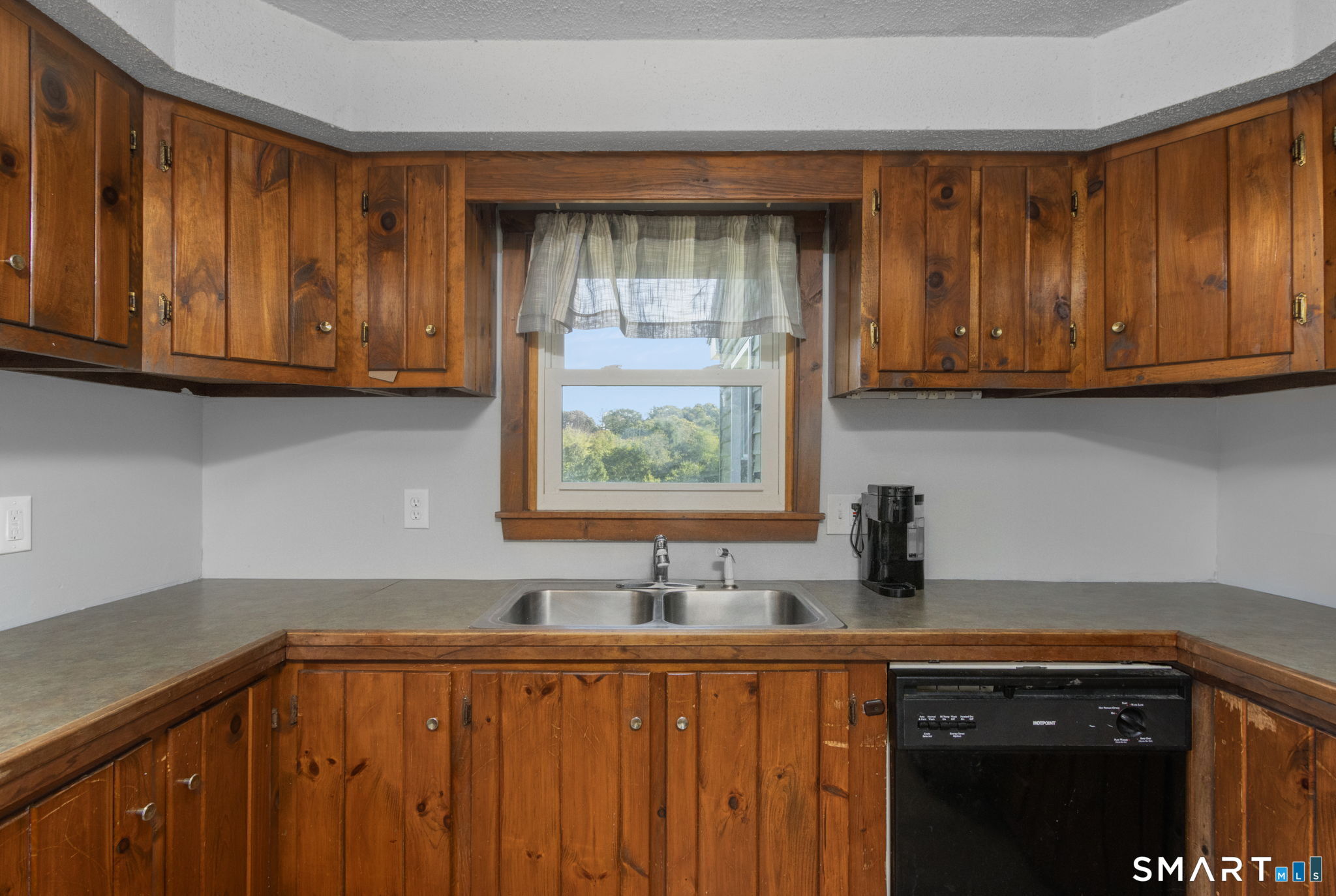 40 Fitts Road Property Photo 12