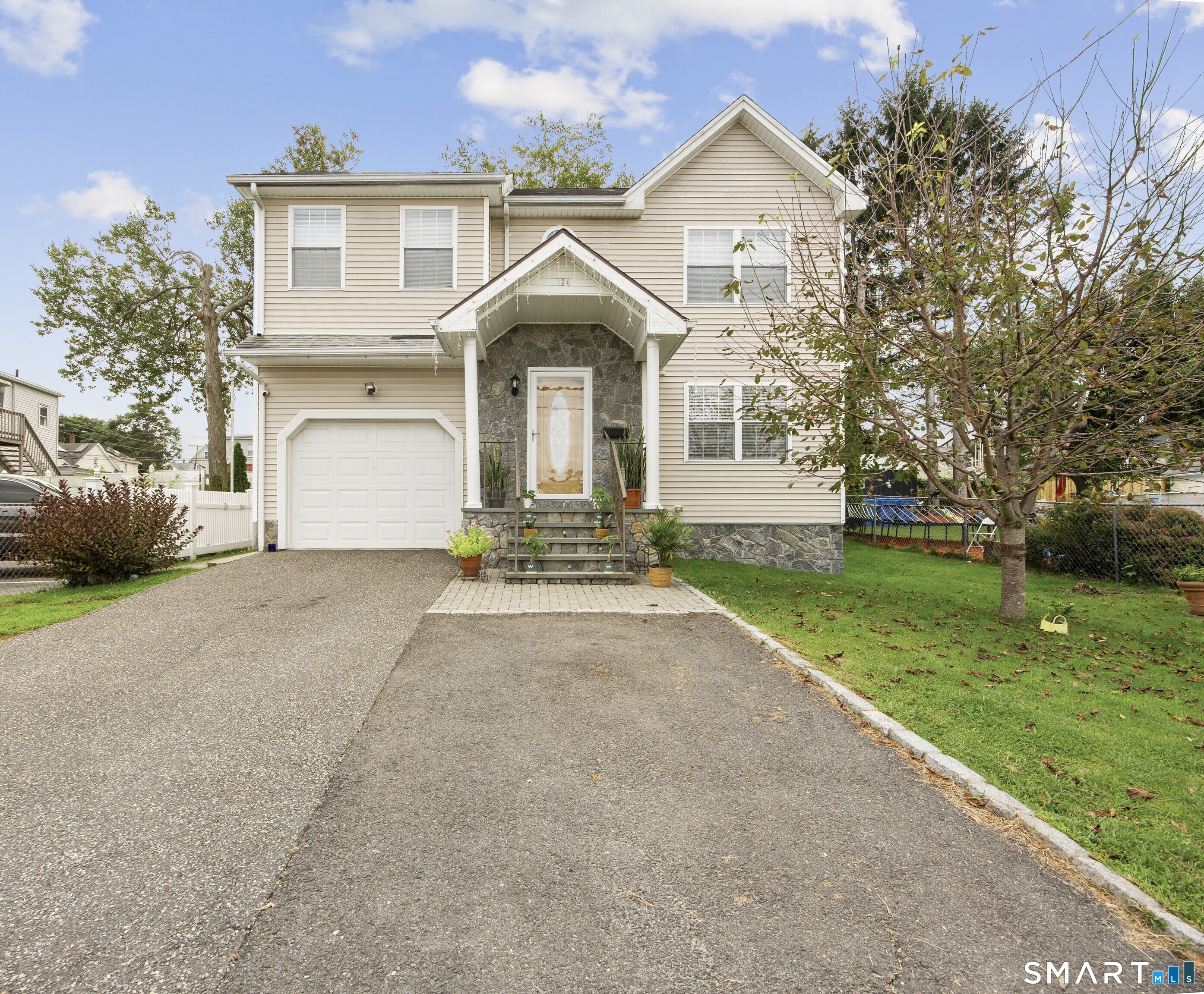 124 Russell Street Property Photo 1