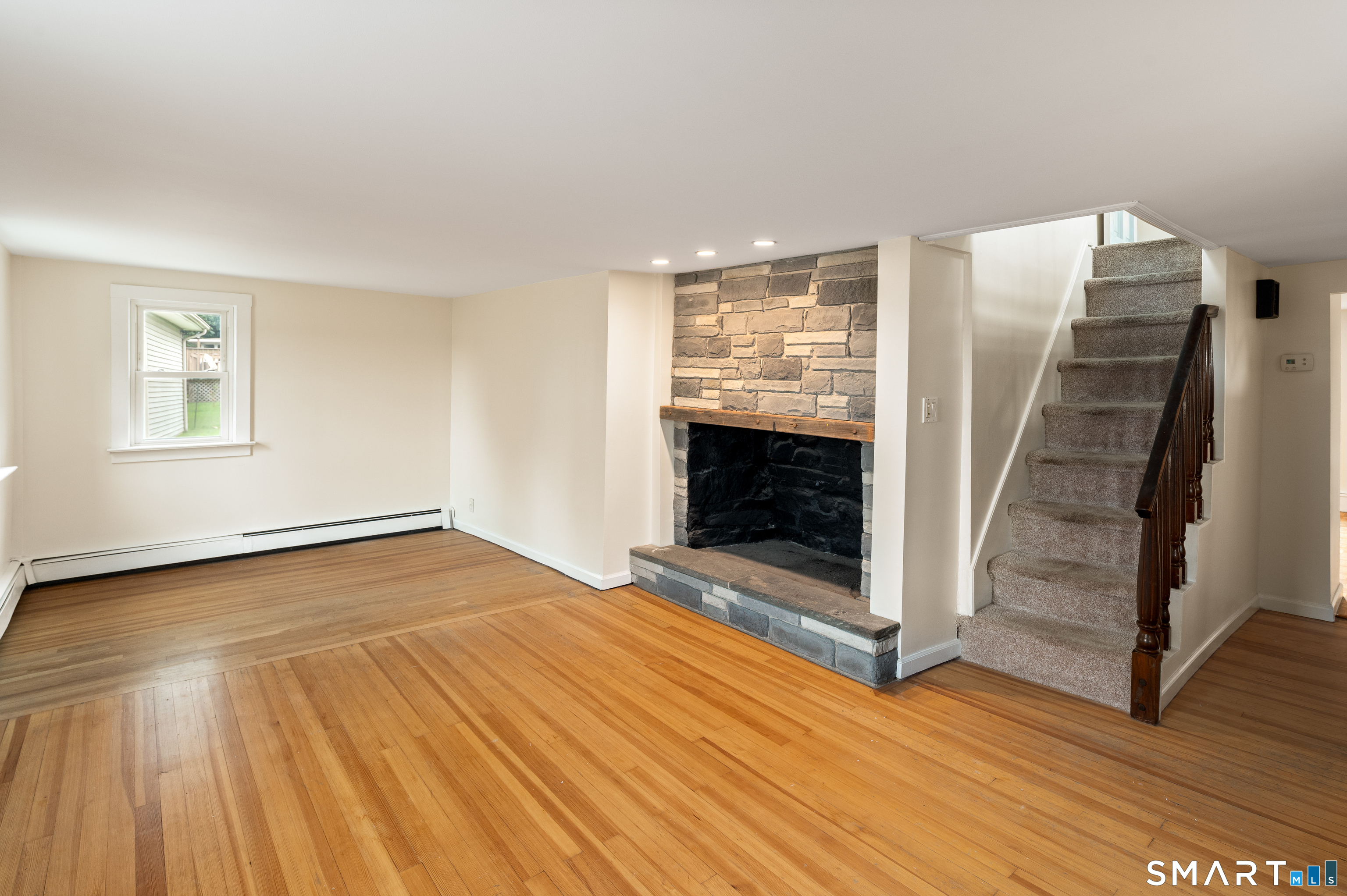 307 Courtland Avenue Property Photo 5