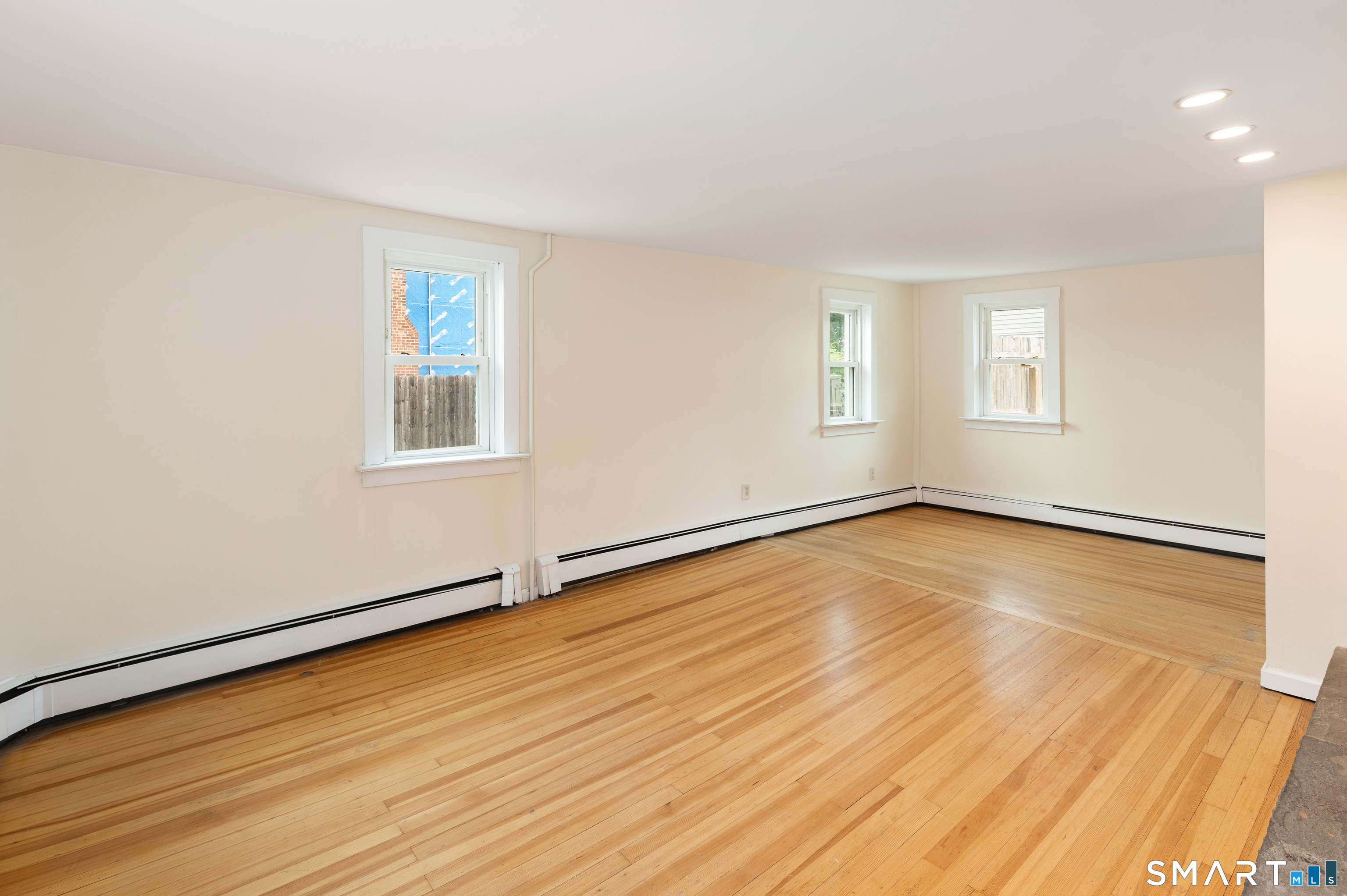 307 Courtland Avenue Property Photo 7