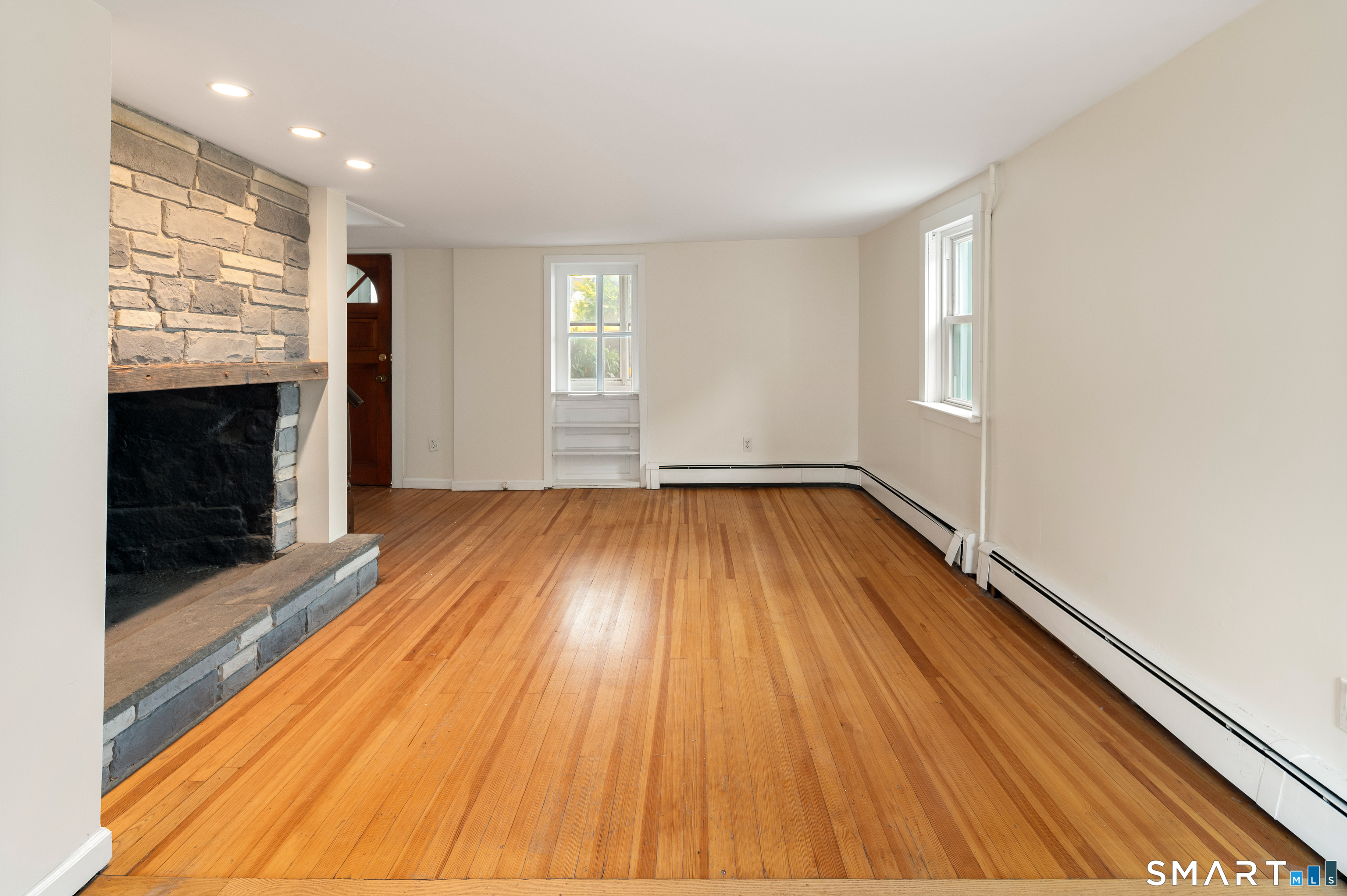 307 Courtland Avenue Property Photo 8