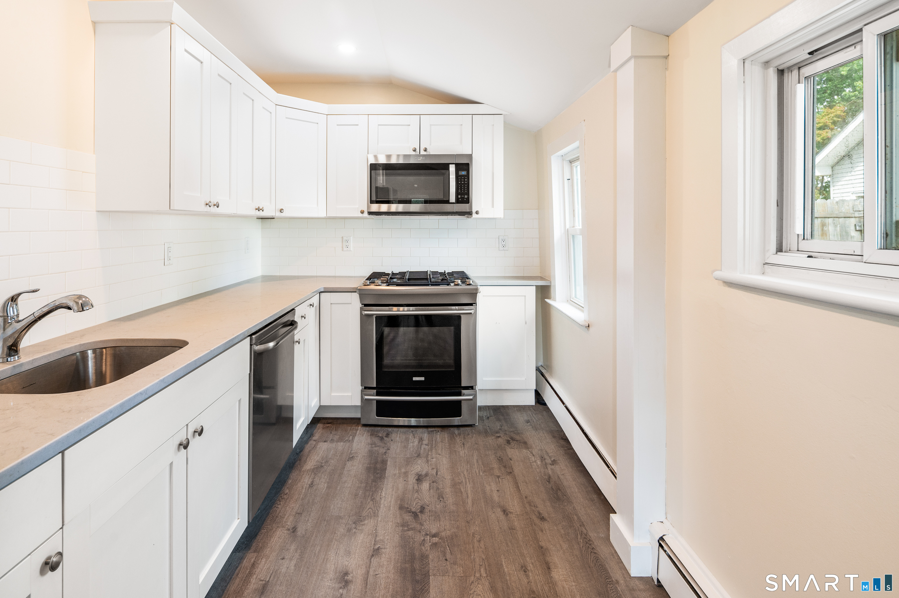 307 Courtland Avenue Property Photo 13