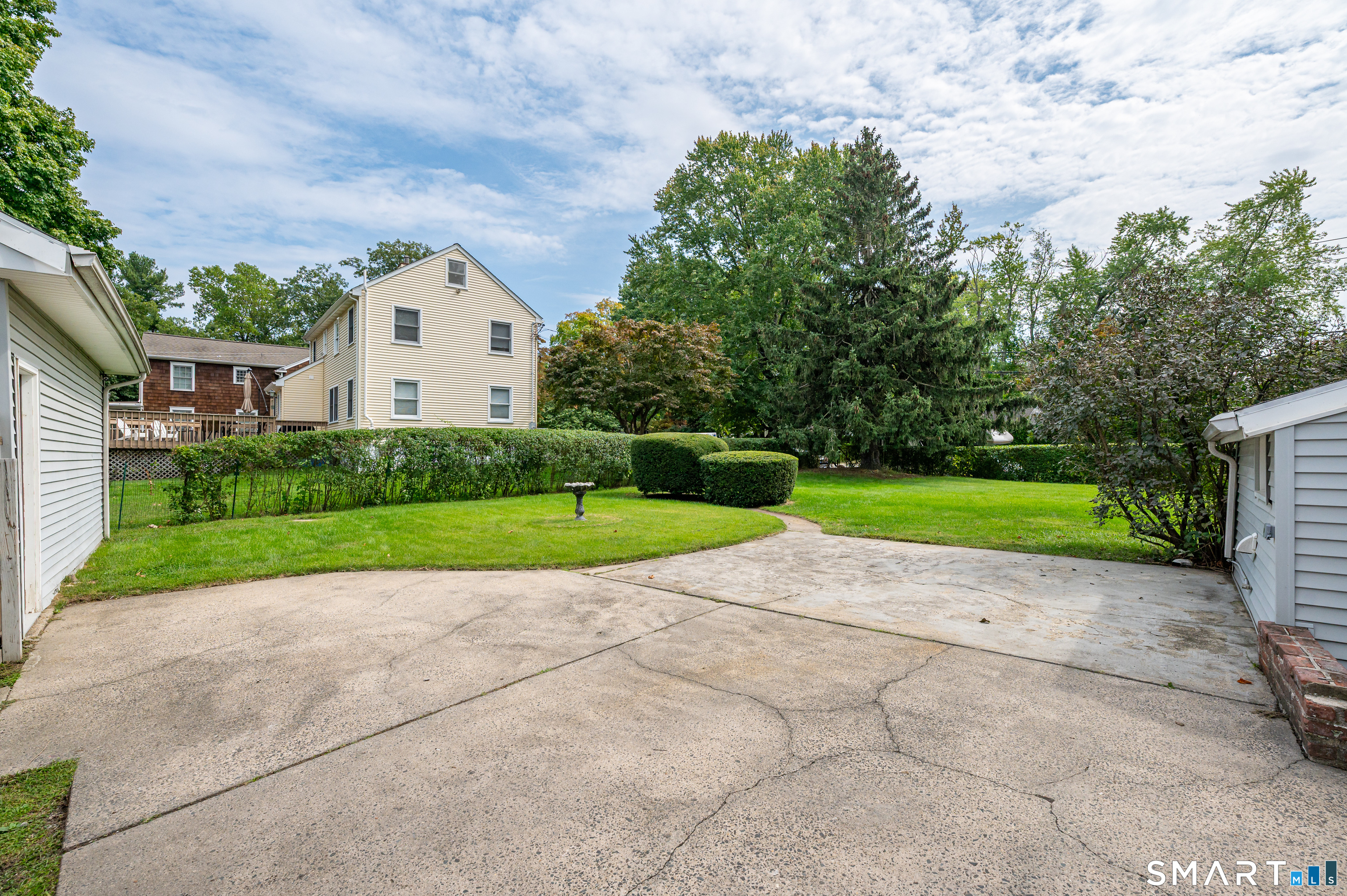 307 Courtland Avenue Property Photo 35