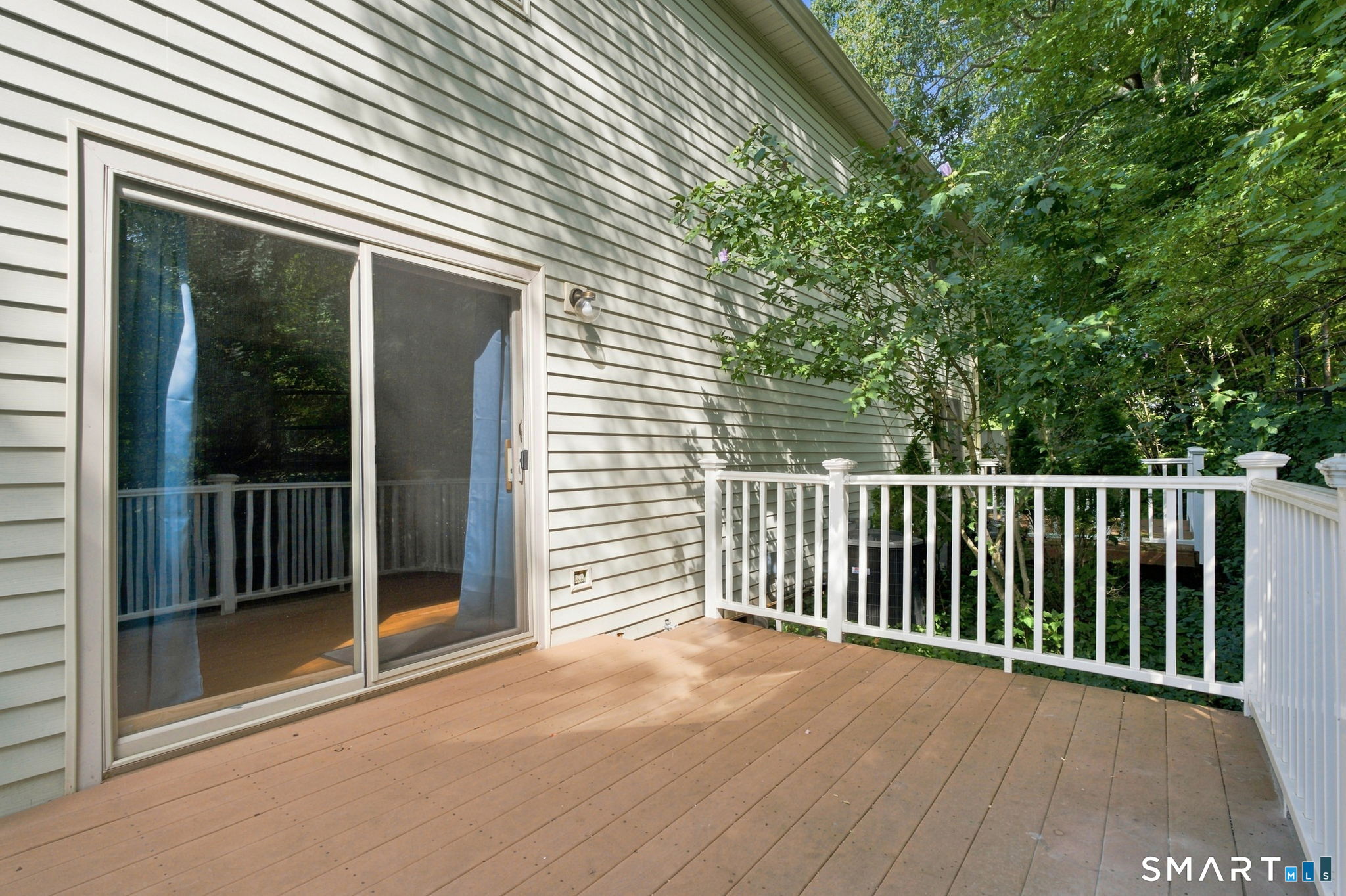 28 Larkspur 28 Drive Property Photo 4