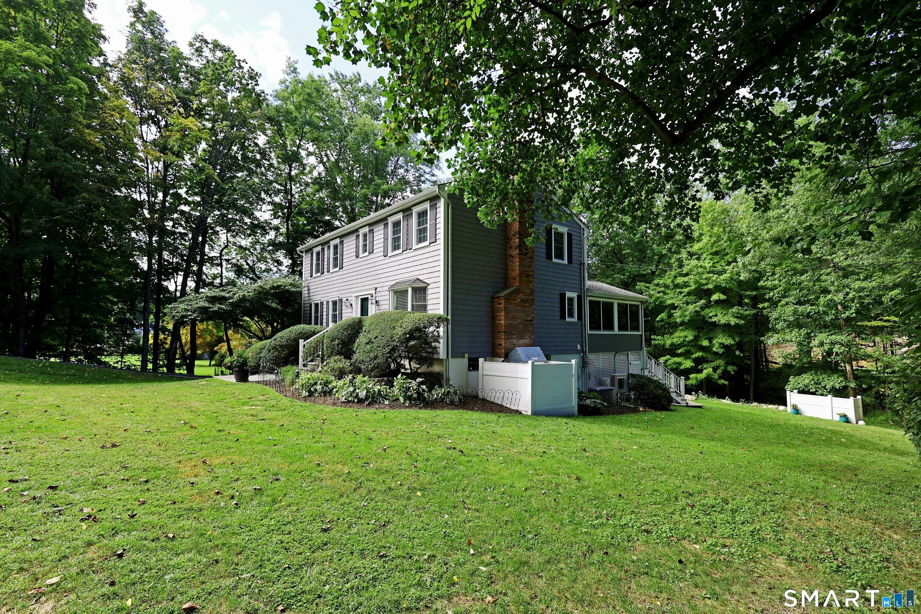47 Fox Run Road Property Photo 2
