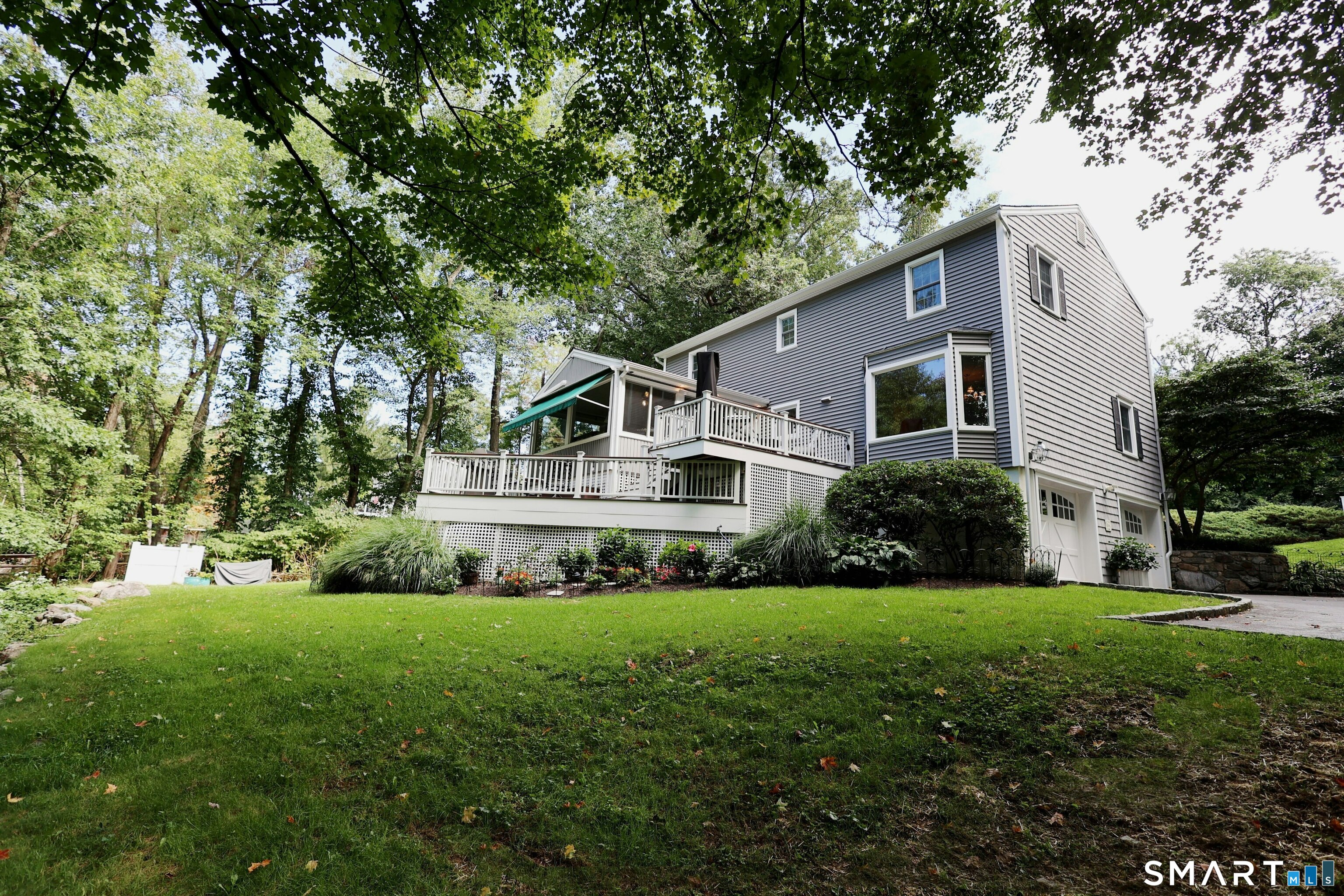 47 Fox Run Road Property Photo 3