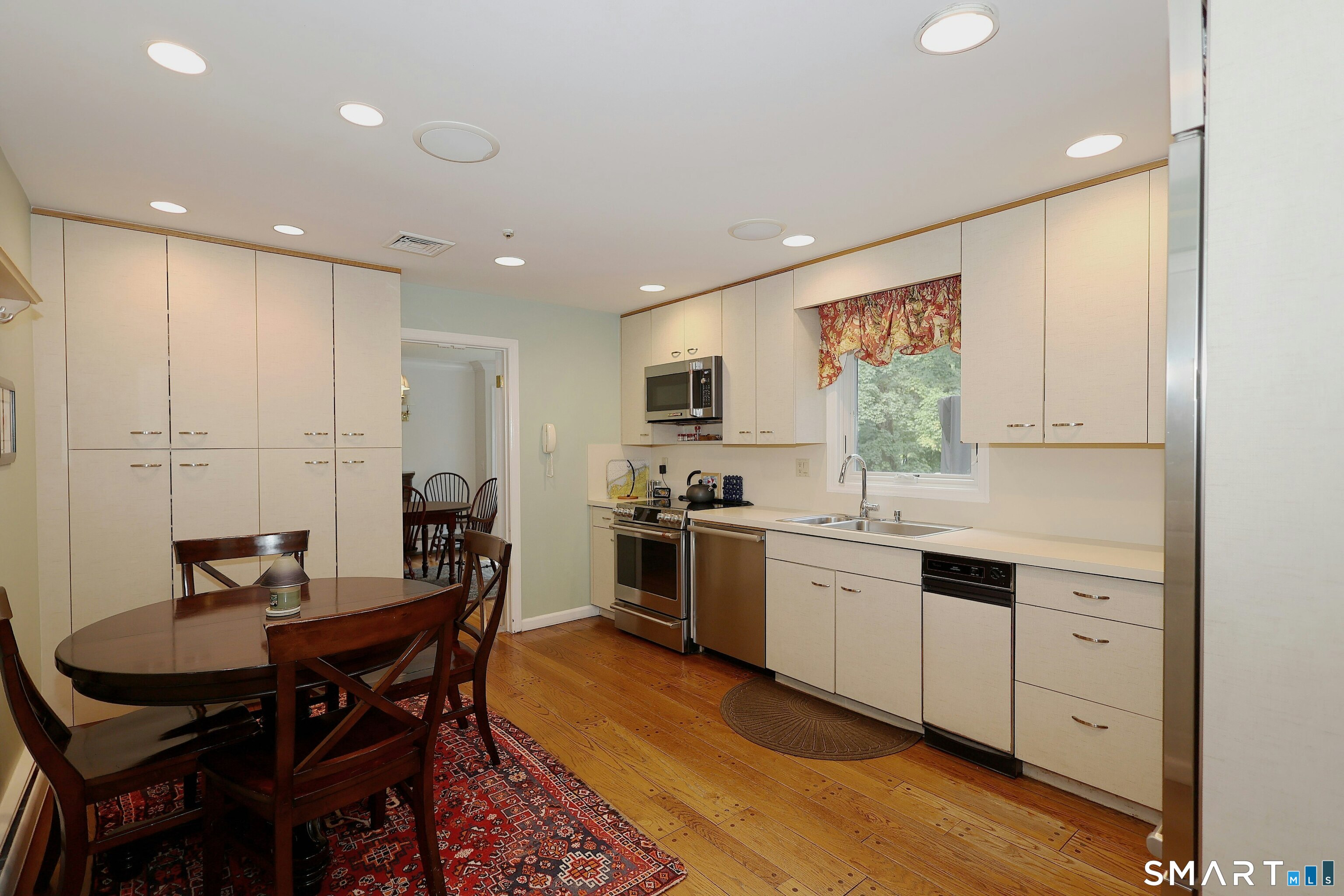 47 Fox Run Road Property Photo 17