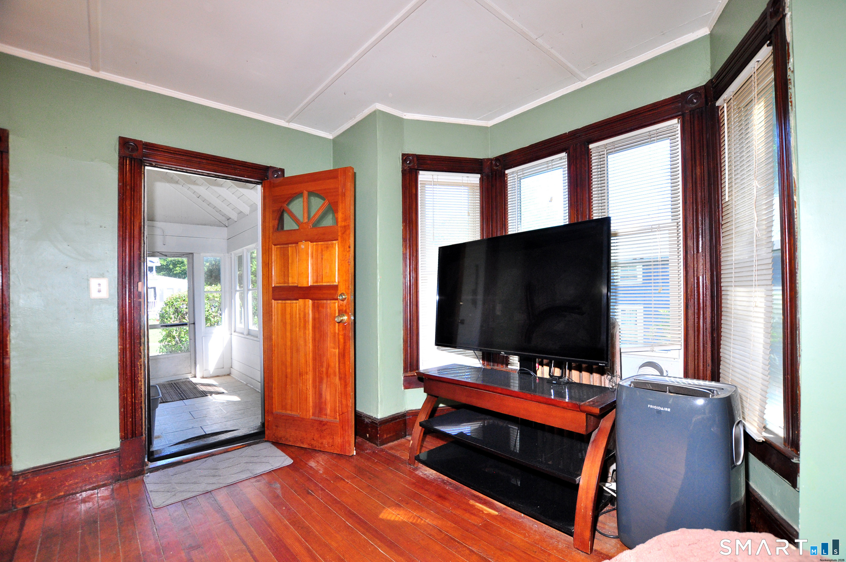 14 Garden Street Property Photo 5