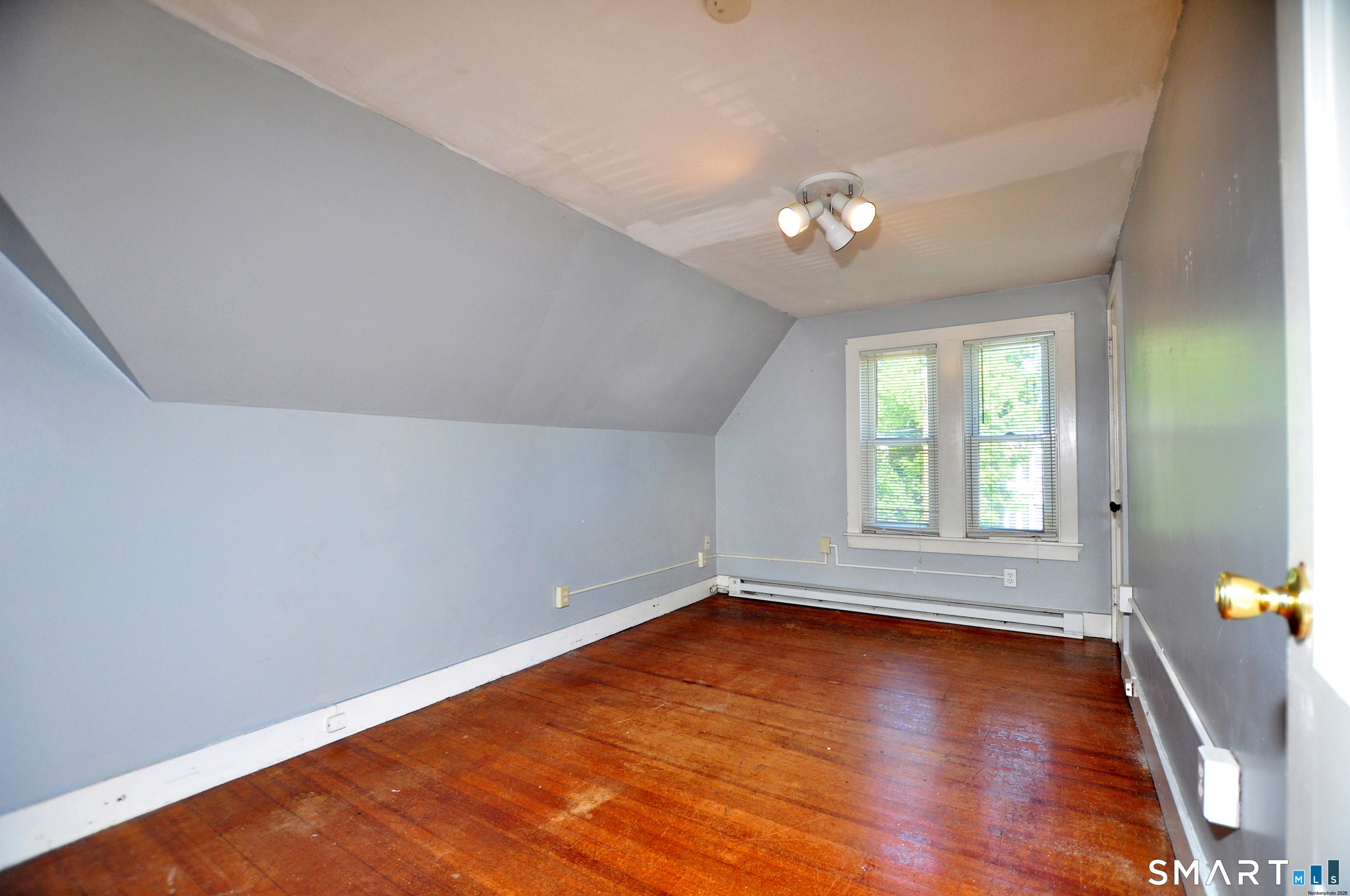 14 Garden Street Property Photo 20