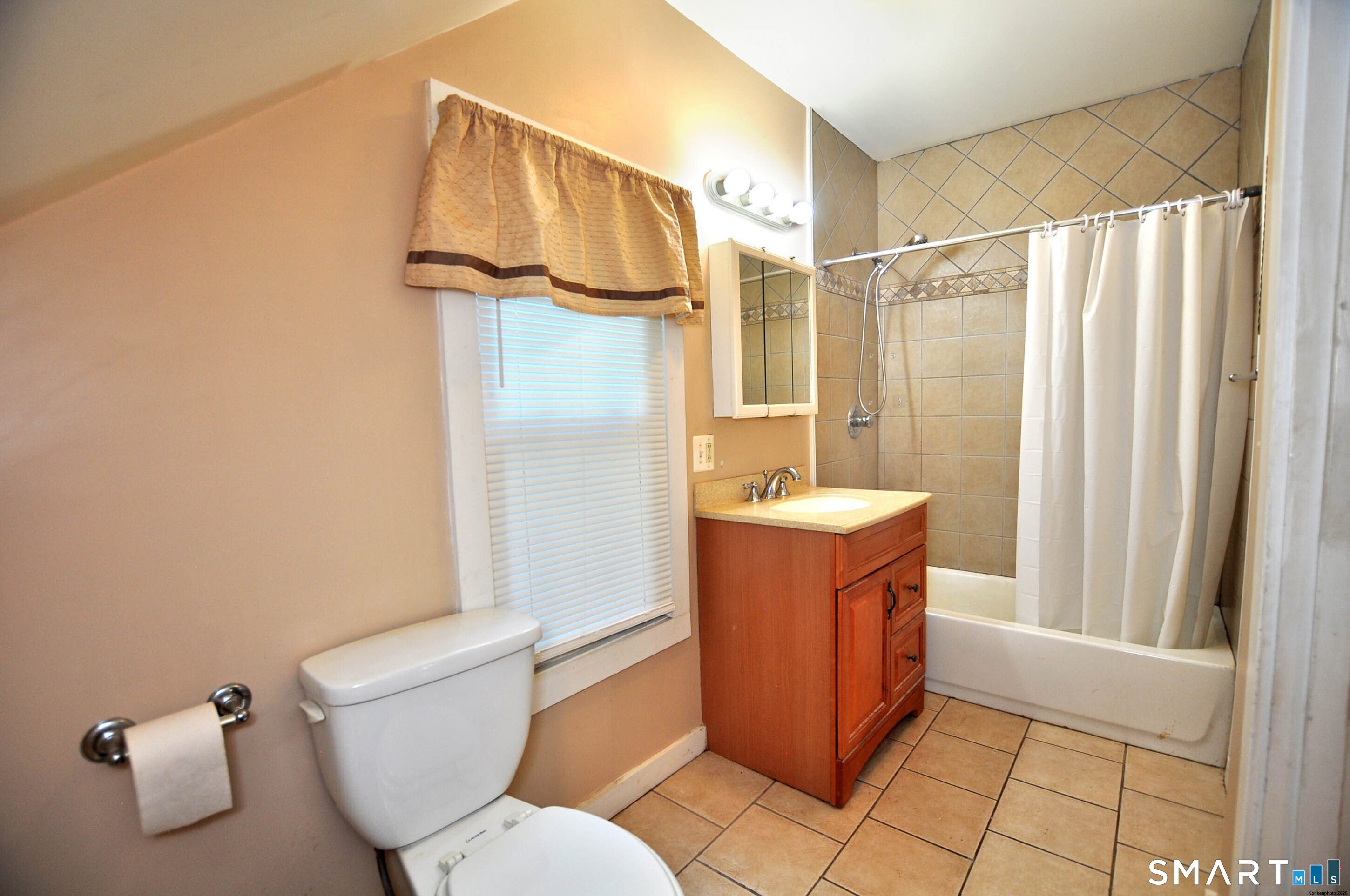 14 Garden Street Property Photo 21