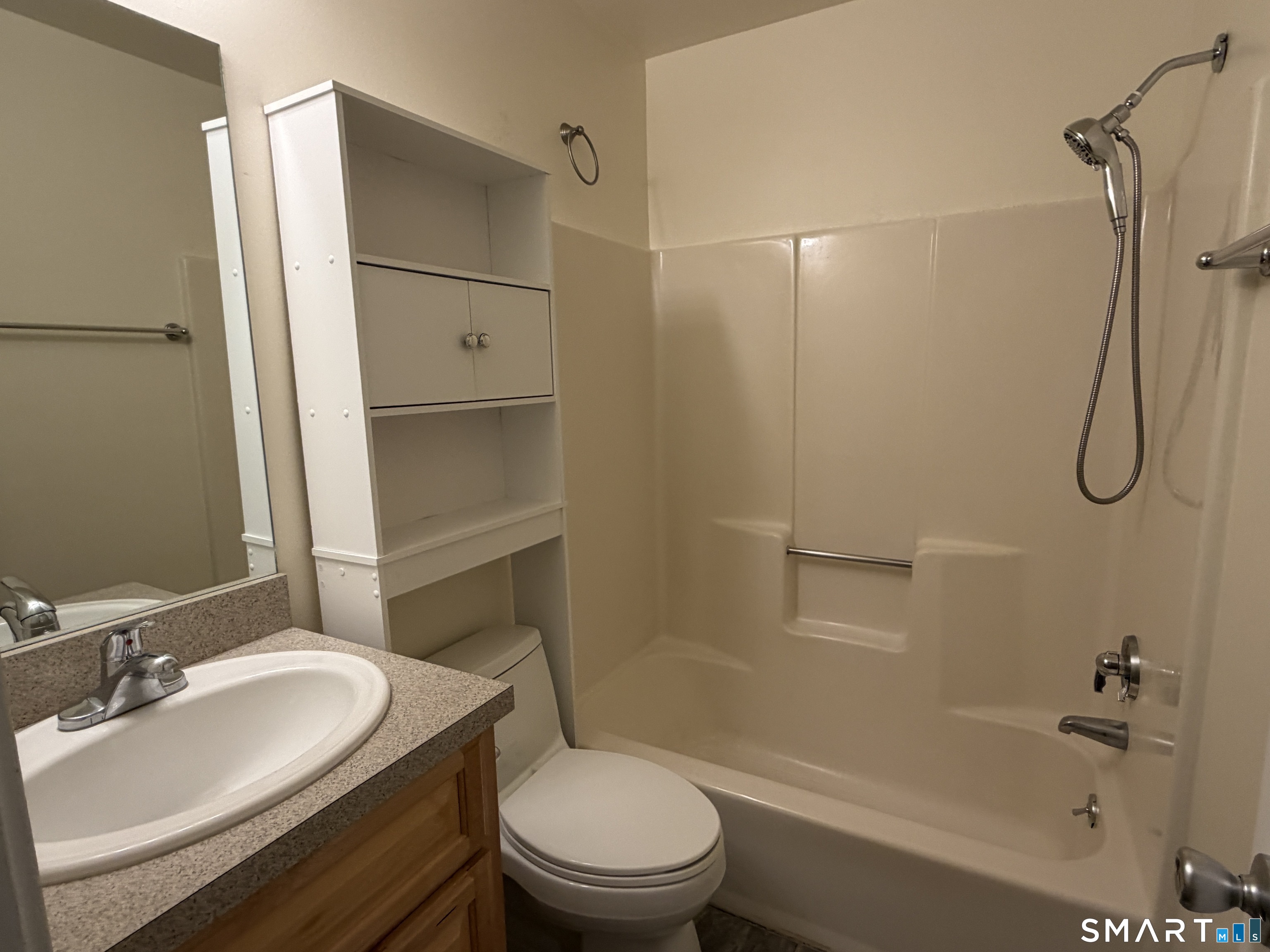 25 Grand 265 Street Property Photo 10