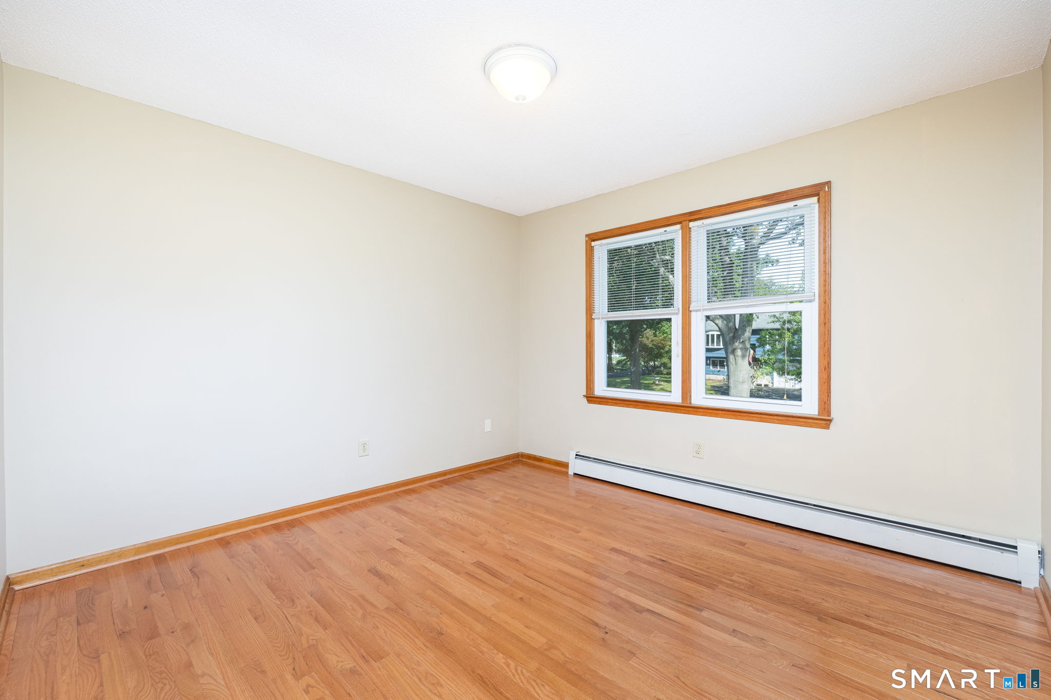 11 Londonderry Lane Property Photo 15