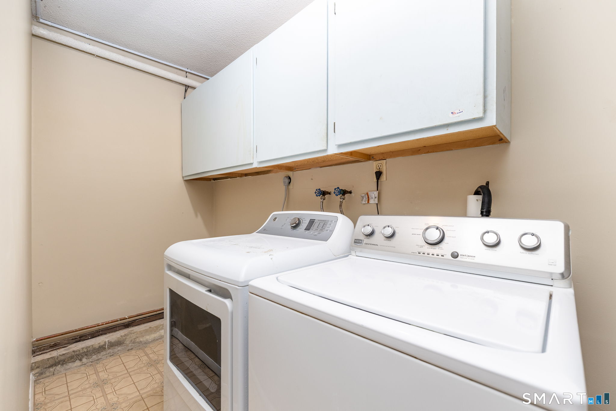 11 Londonderry Lane Property Photo 27