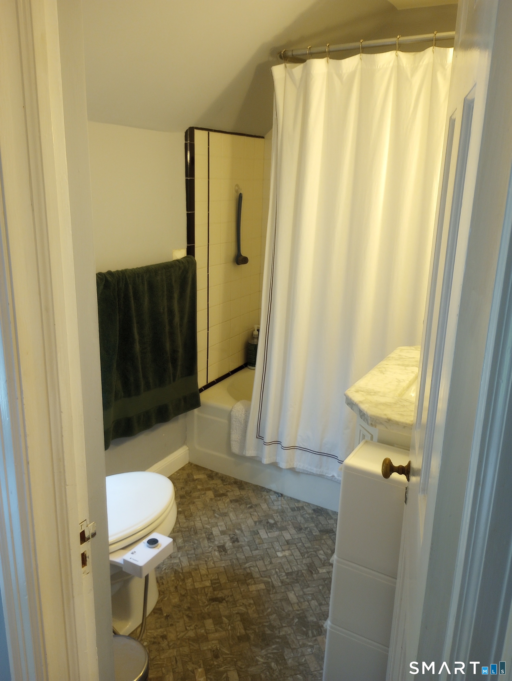 14 Stonybrook Road Property Photo 18