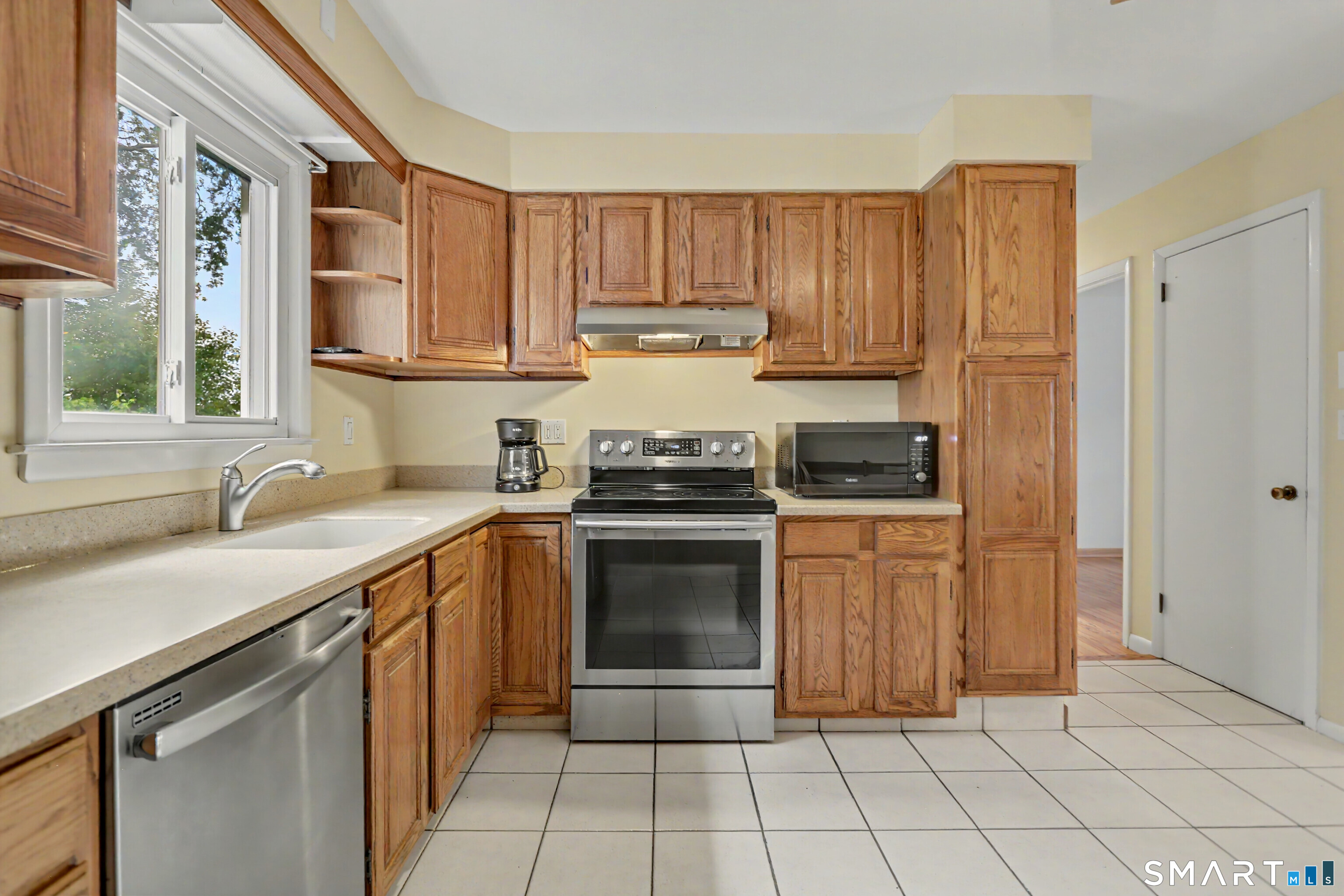 35 Sunrise Terrace Property Photo 8