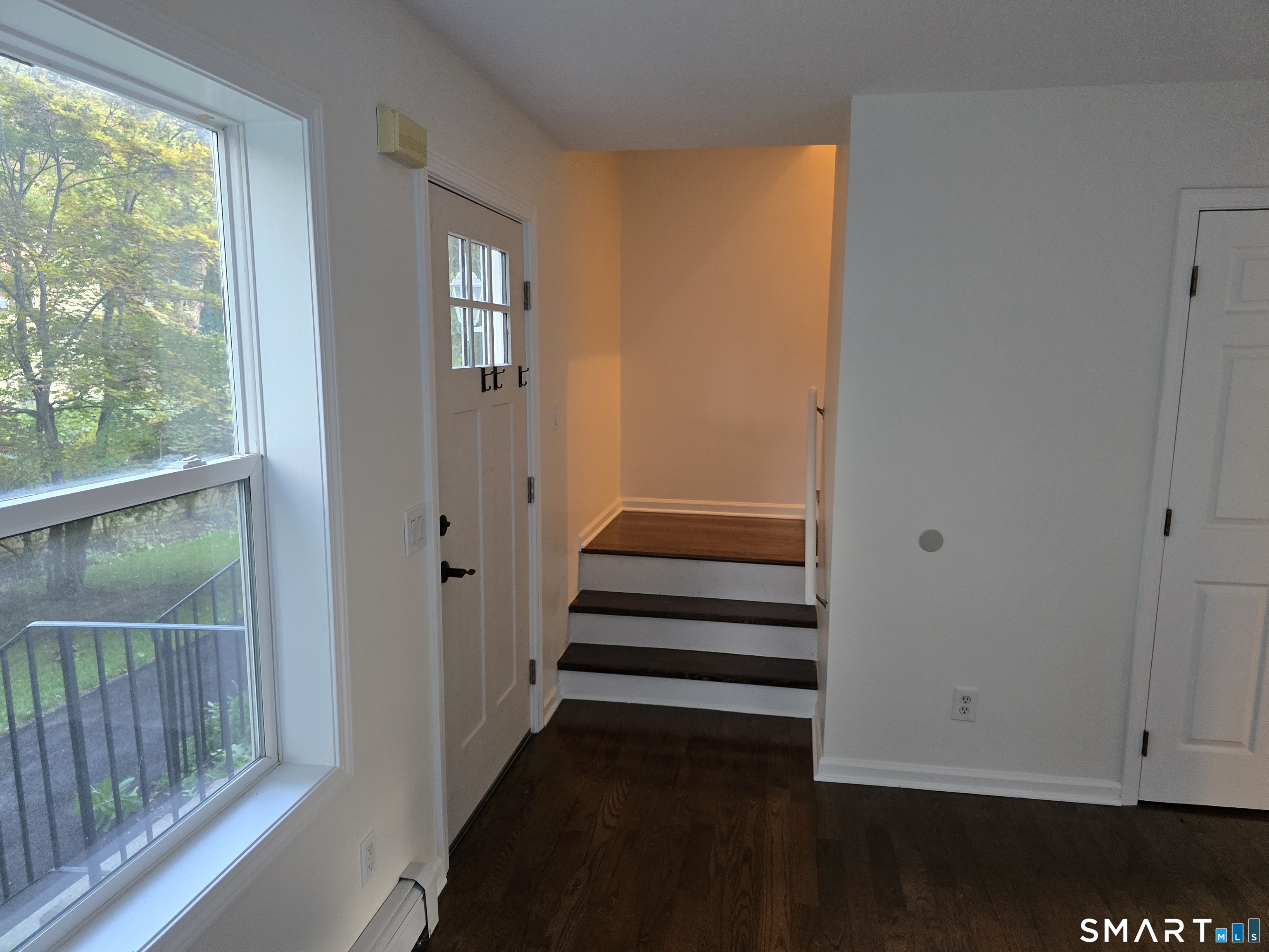 48-c Morgan Avenue Property Photo 5