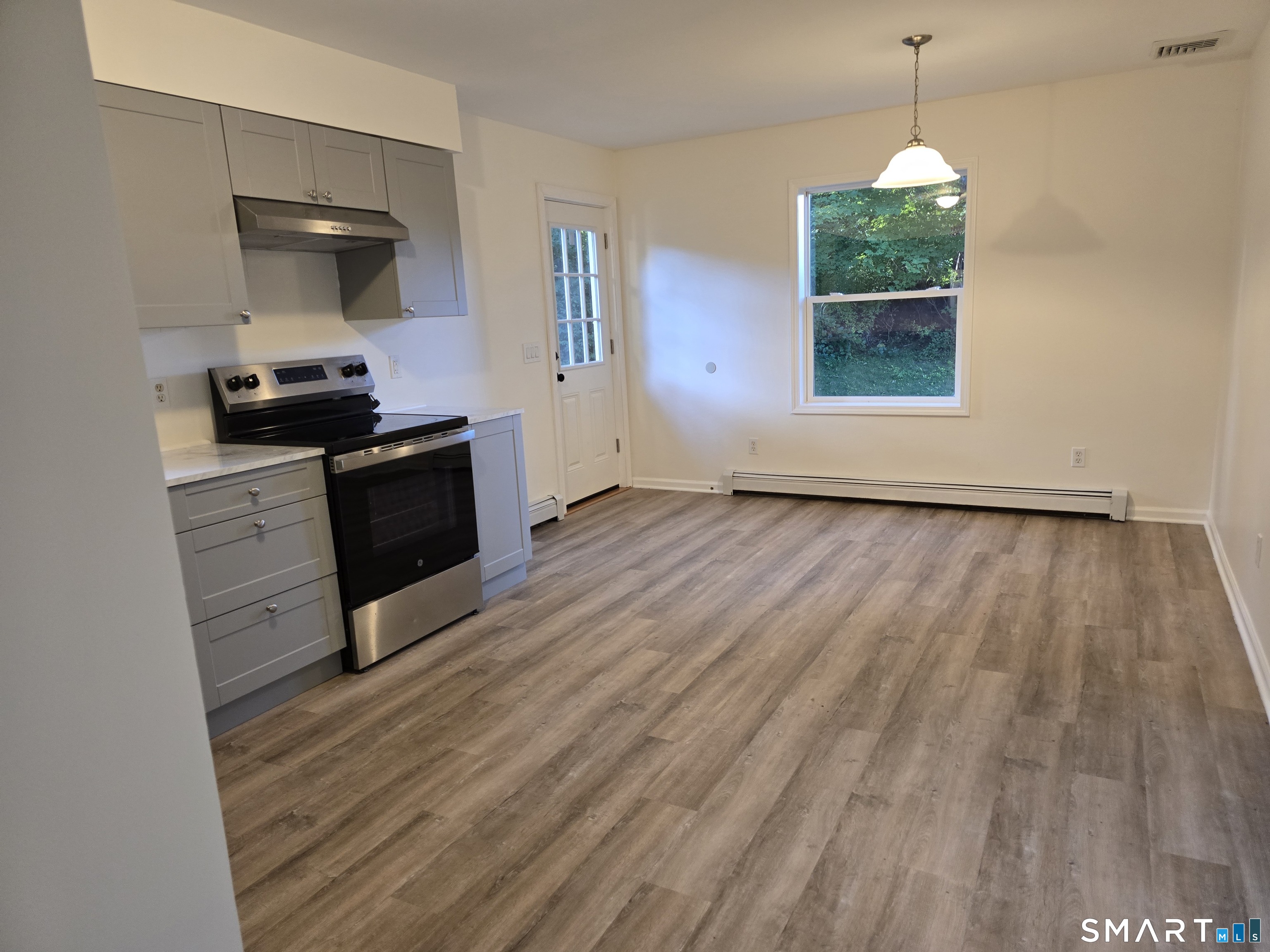 48-c Morgan Avenue Property Photo 18
