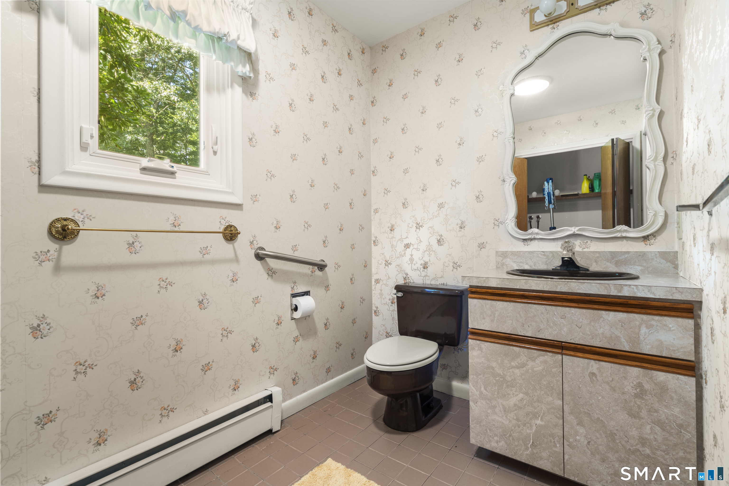 67 Crest Street Property Photo 32