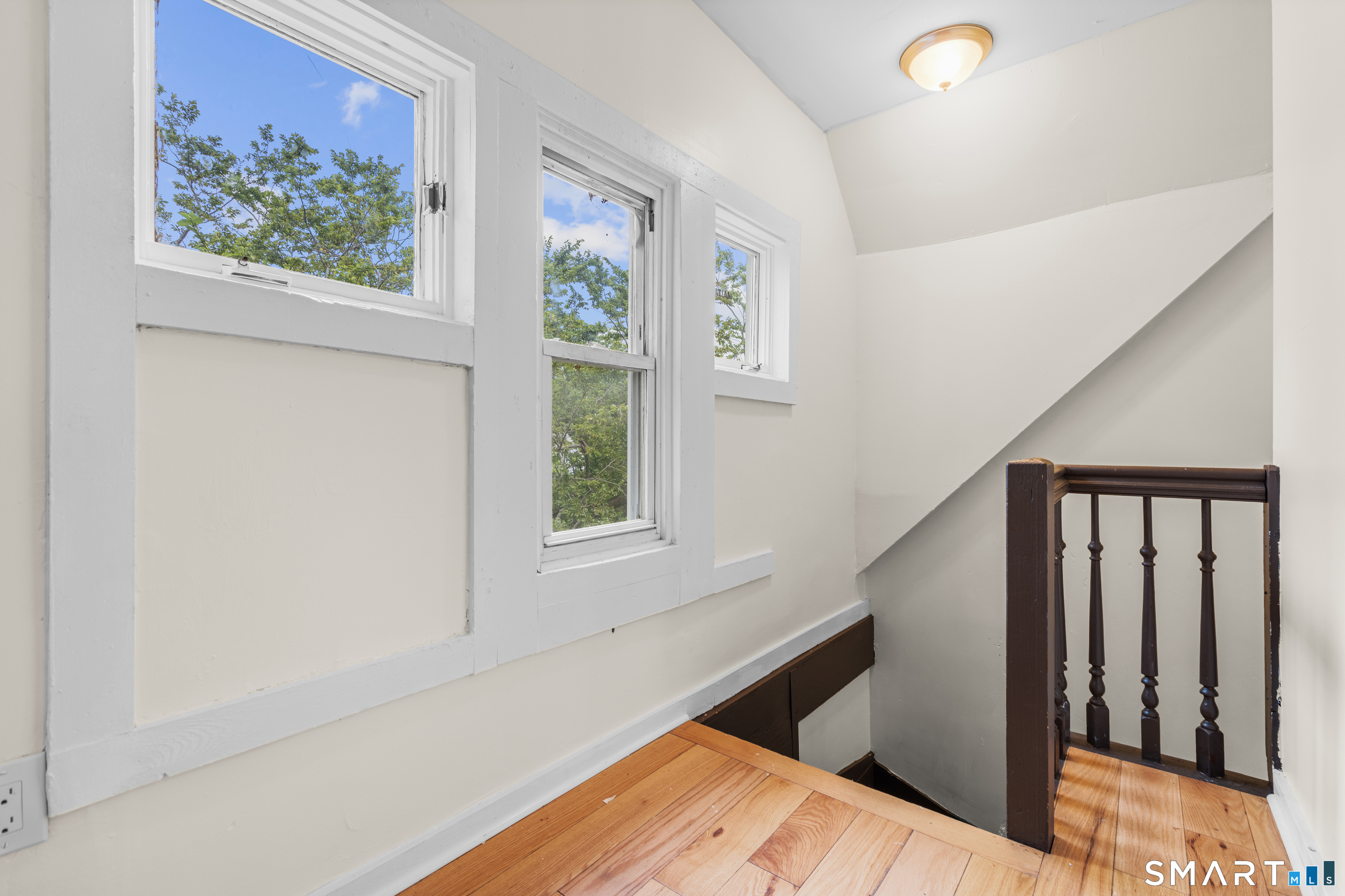 693 Dixwell 3rd Flr Avenue Property Photo 17